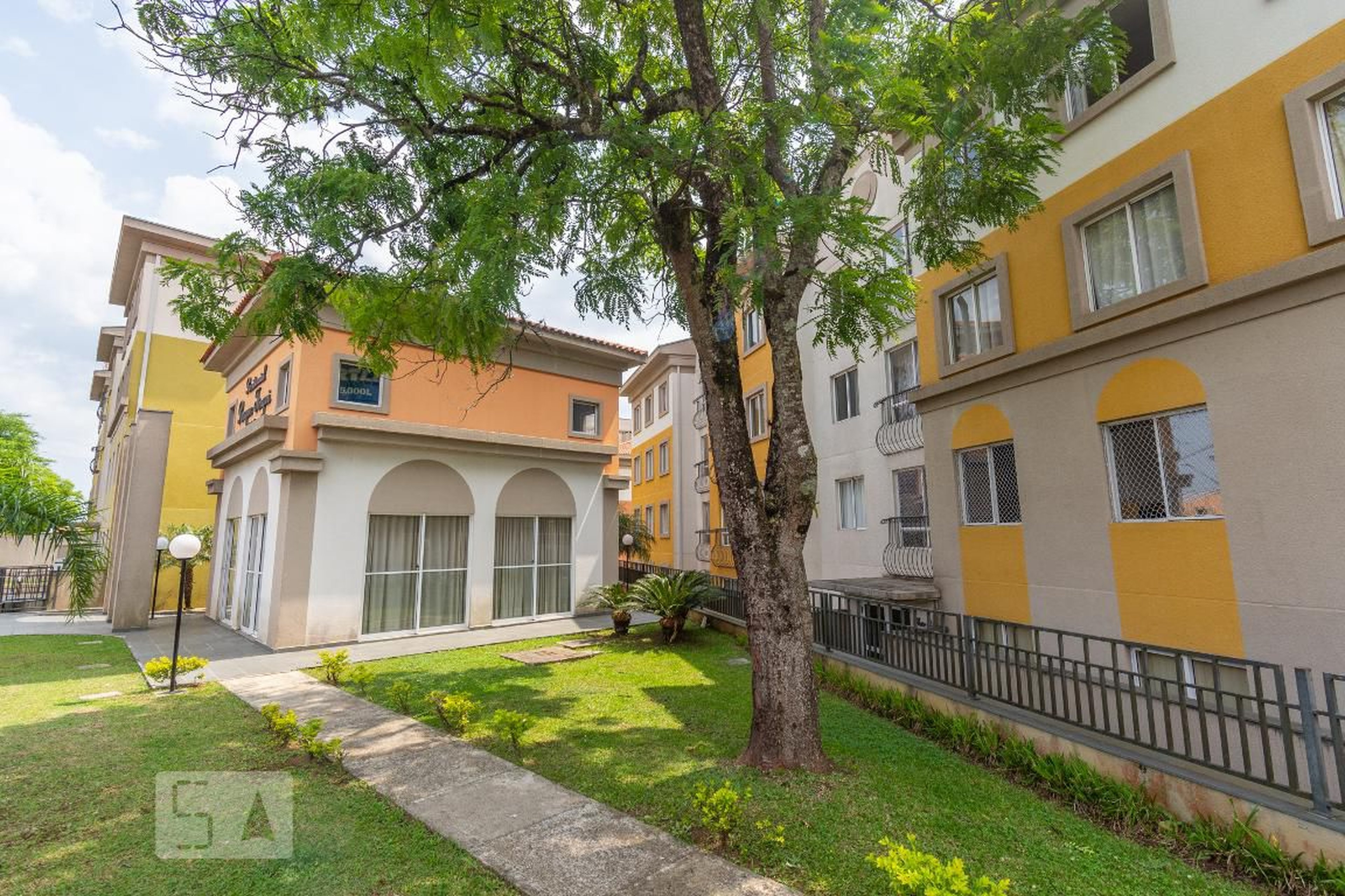 Fachada do Condomínio Residencial Parque Tingui