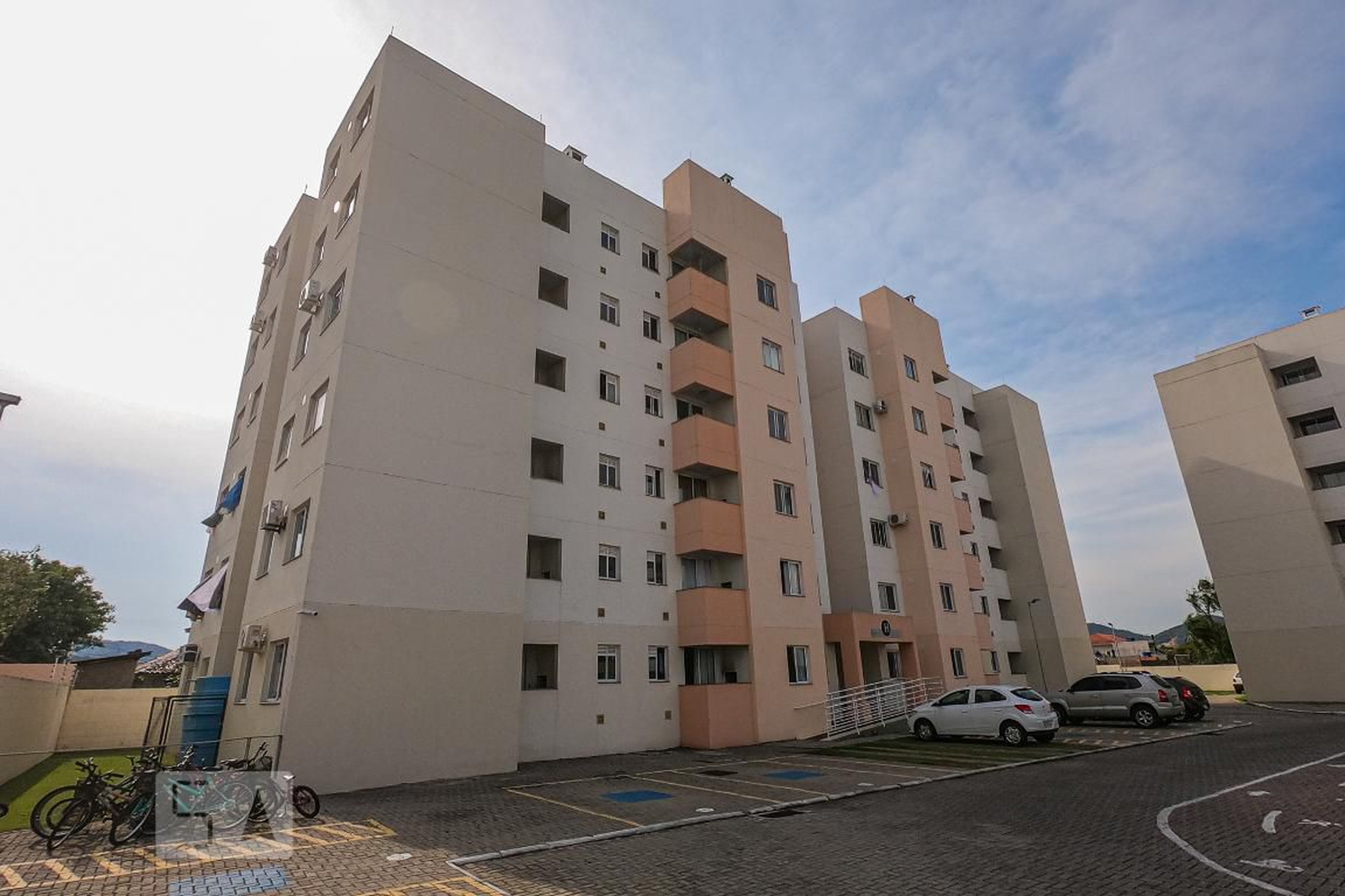 Fachada Residencial Via Cambirela