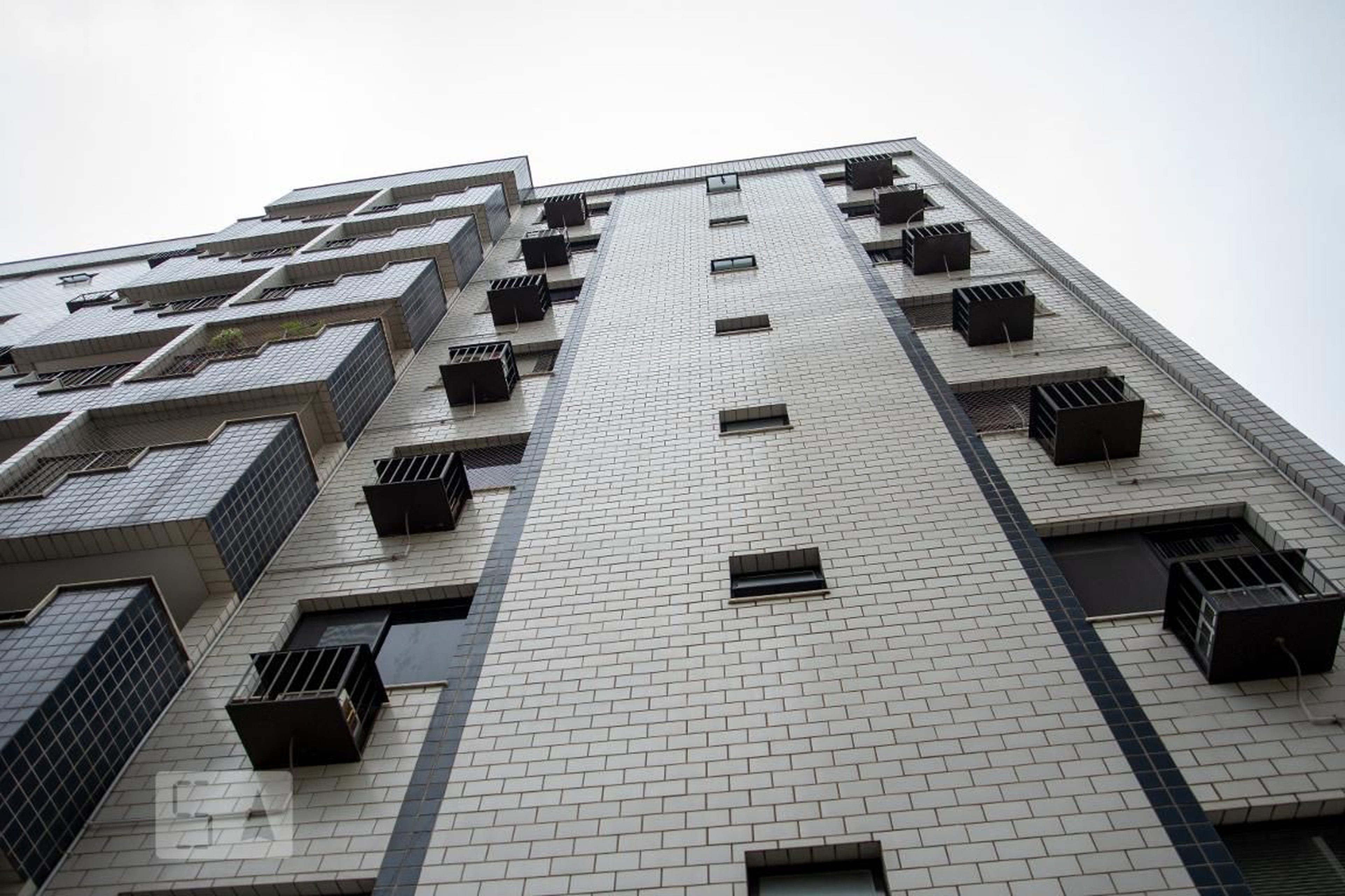 Fachada Condomínio em Rua Voluntários da Pátria, 481