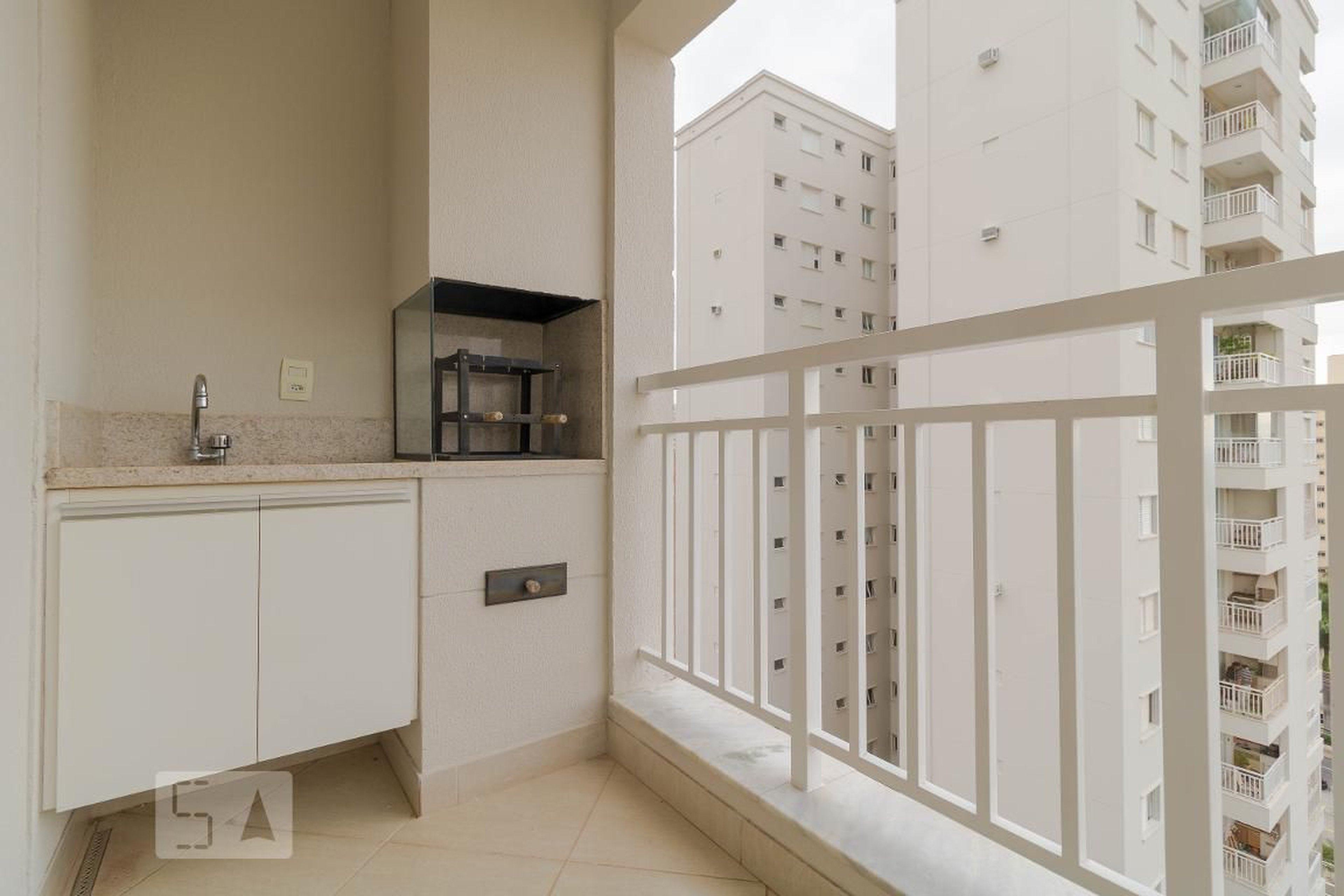 Churrasqueira - Shine