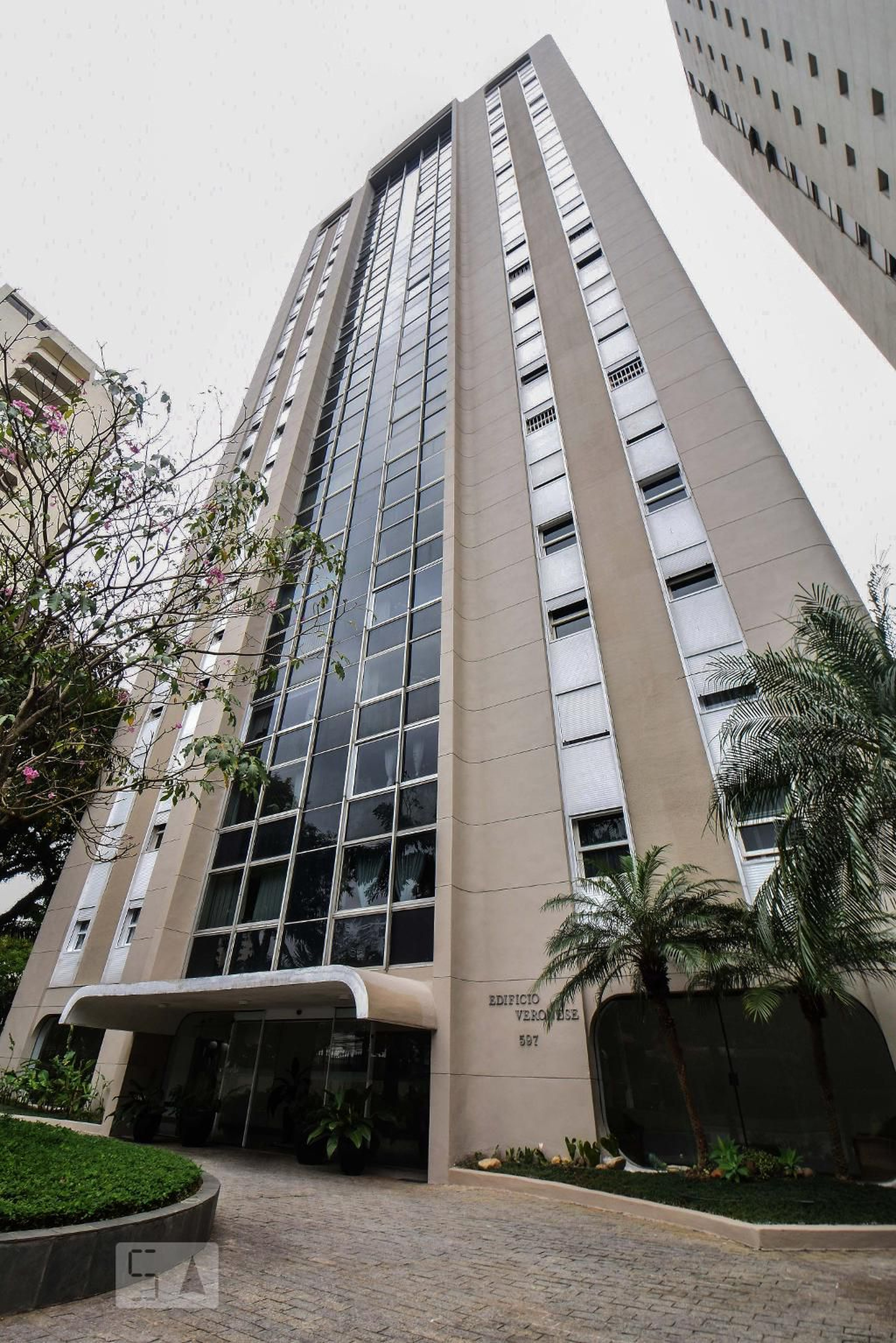 Prédio Condomínio Veronese
