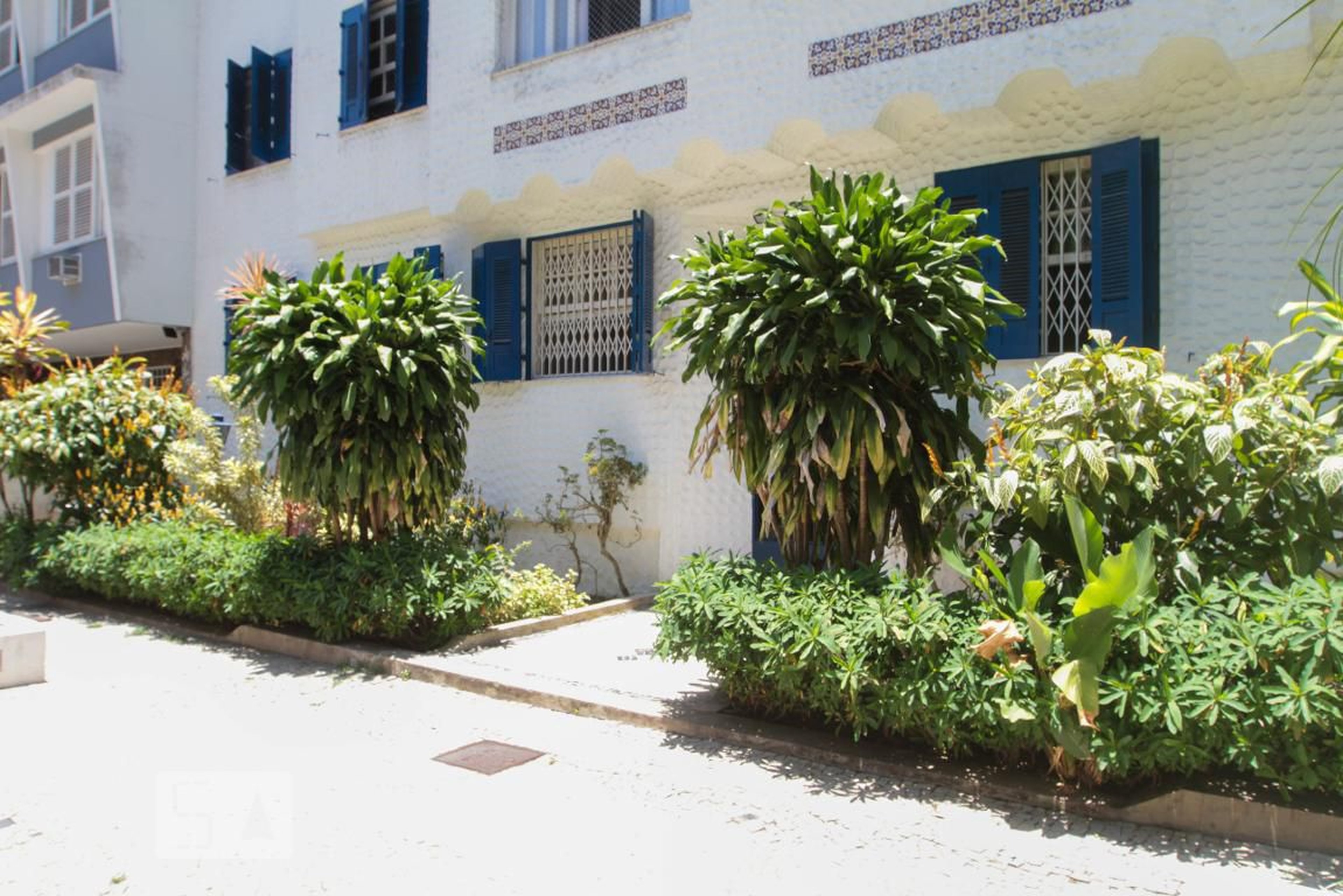 Entrada do Prédio - Alberto de Campos