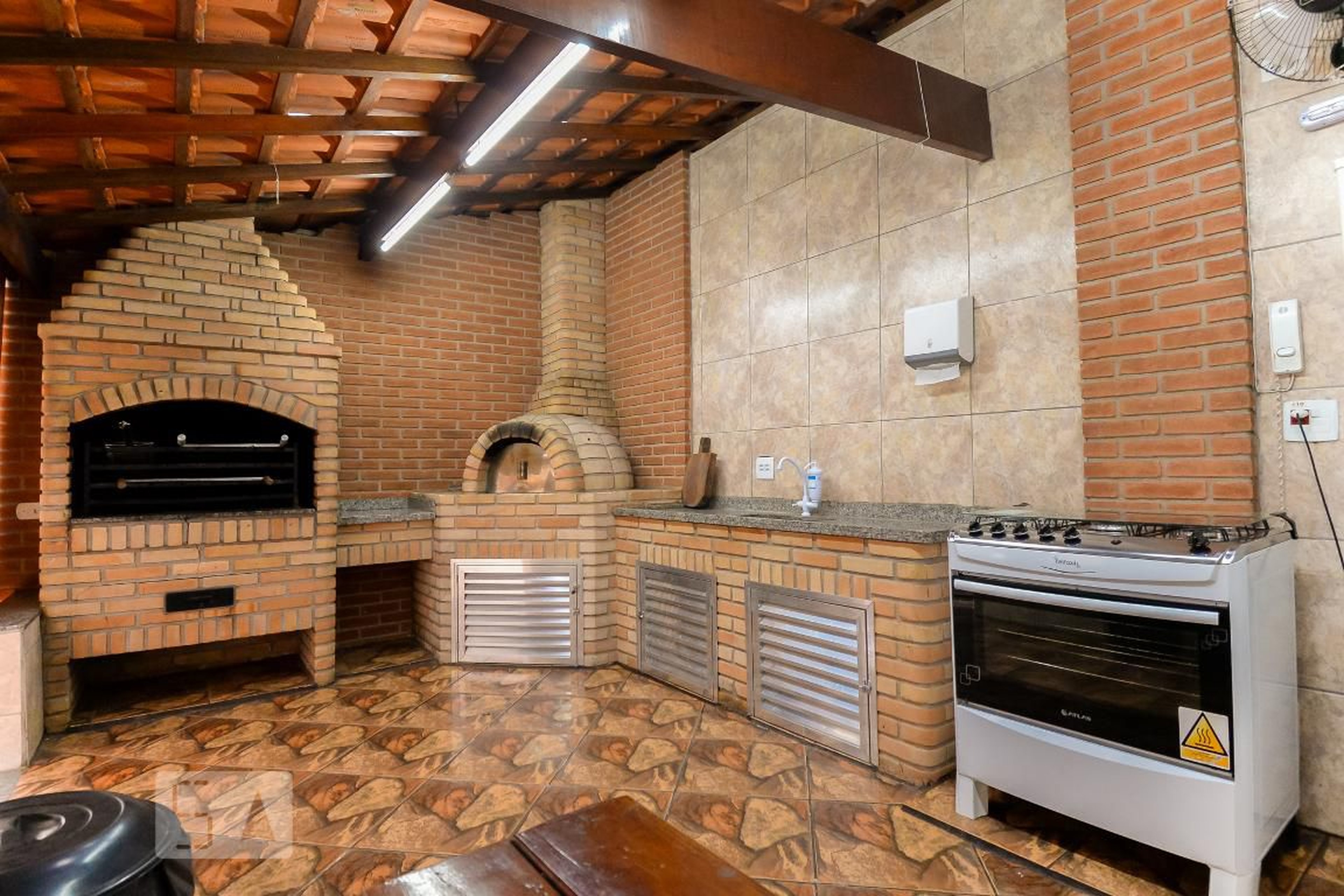 Churrasqueira 2 - Residencial Vila Bela