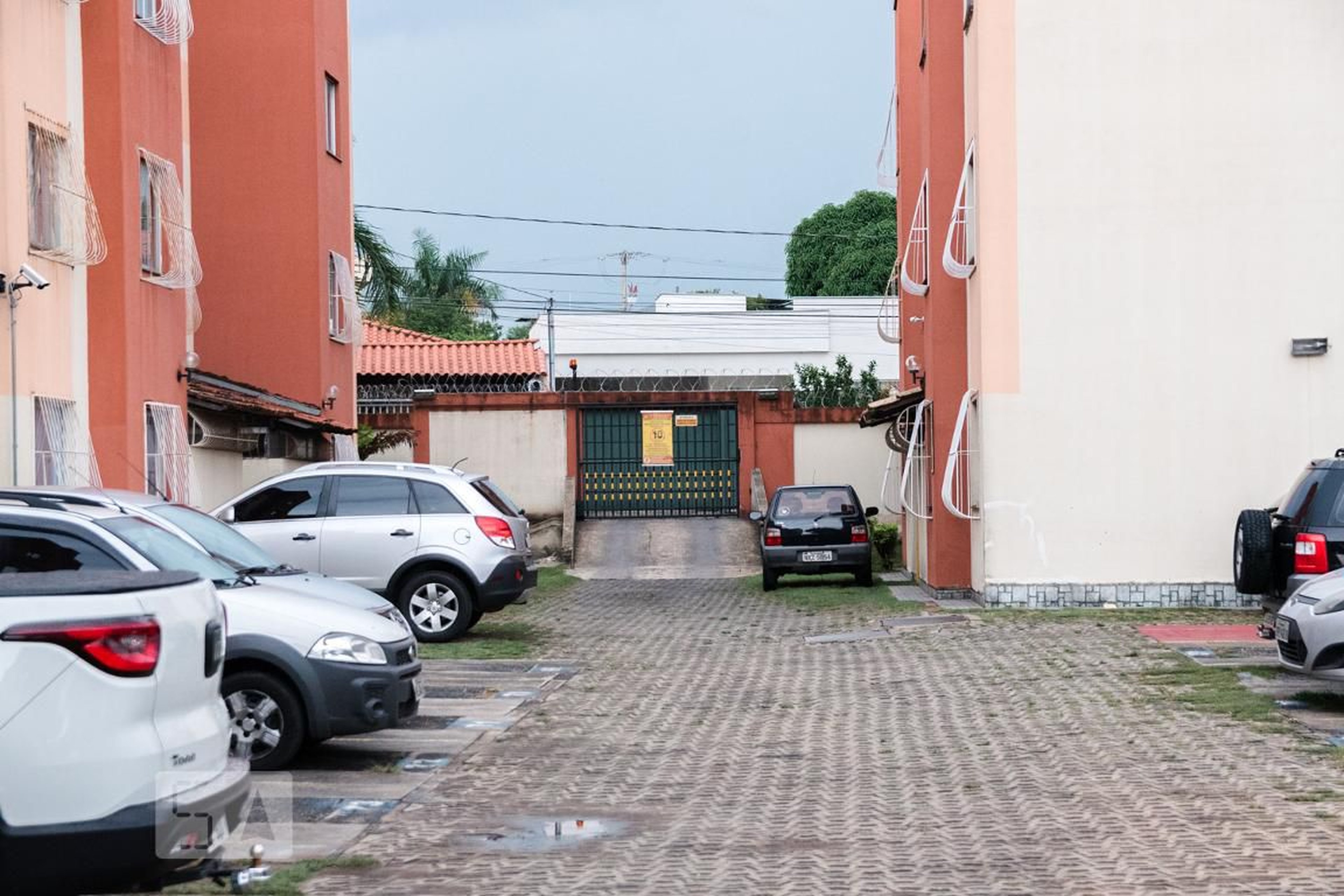 Estacionamento Condomínio Charleston