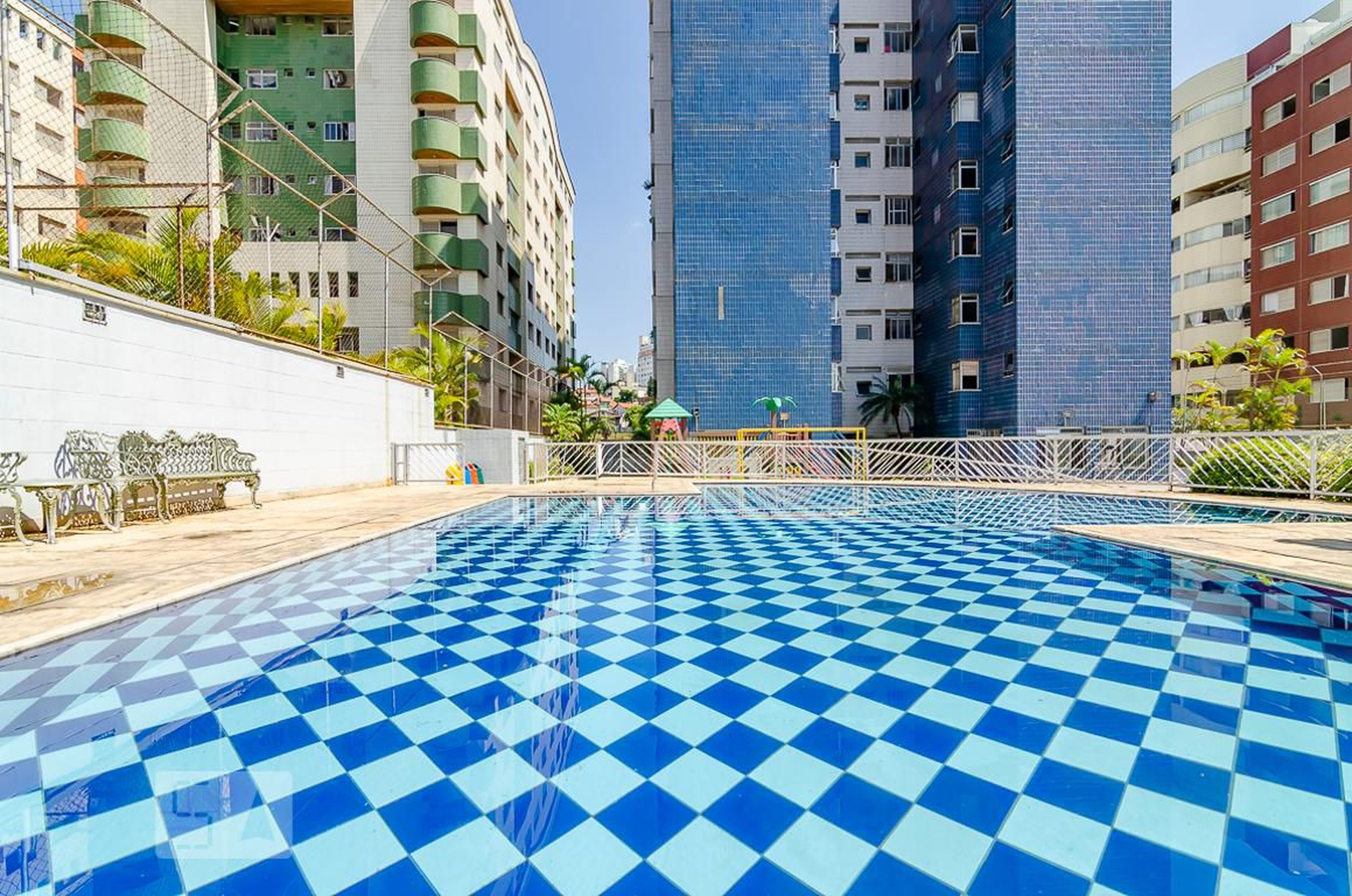 Piscina - Jardim Equatorial