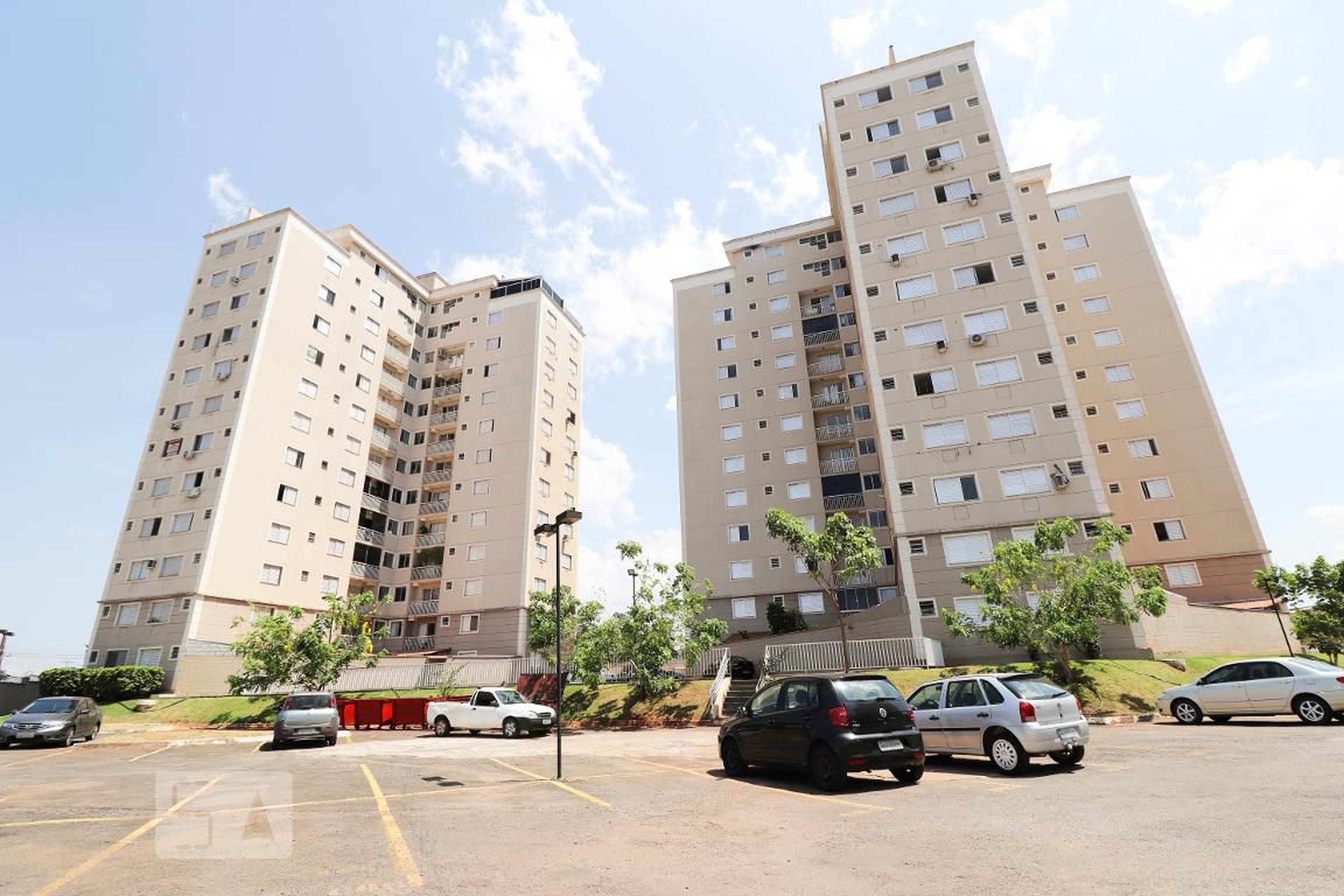 Fachada Condomínio em Rua Antônio Poteiro, s/n