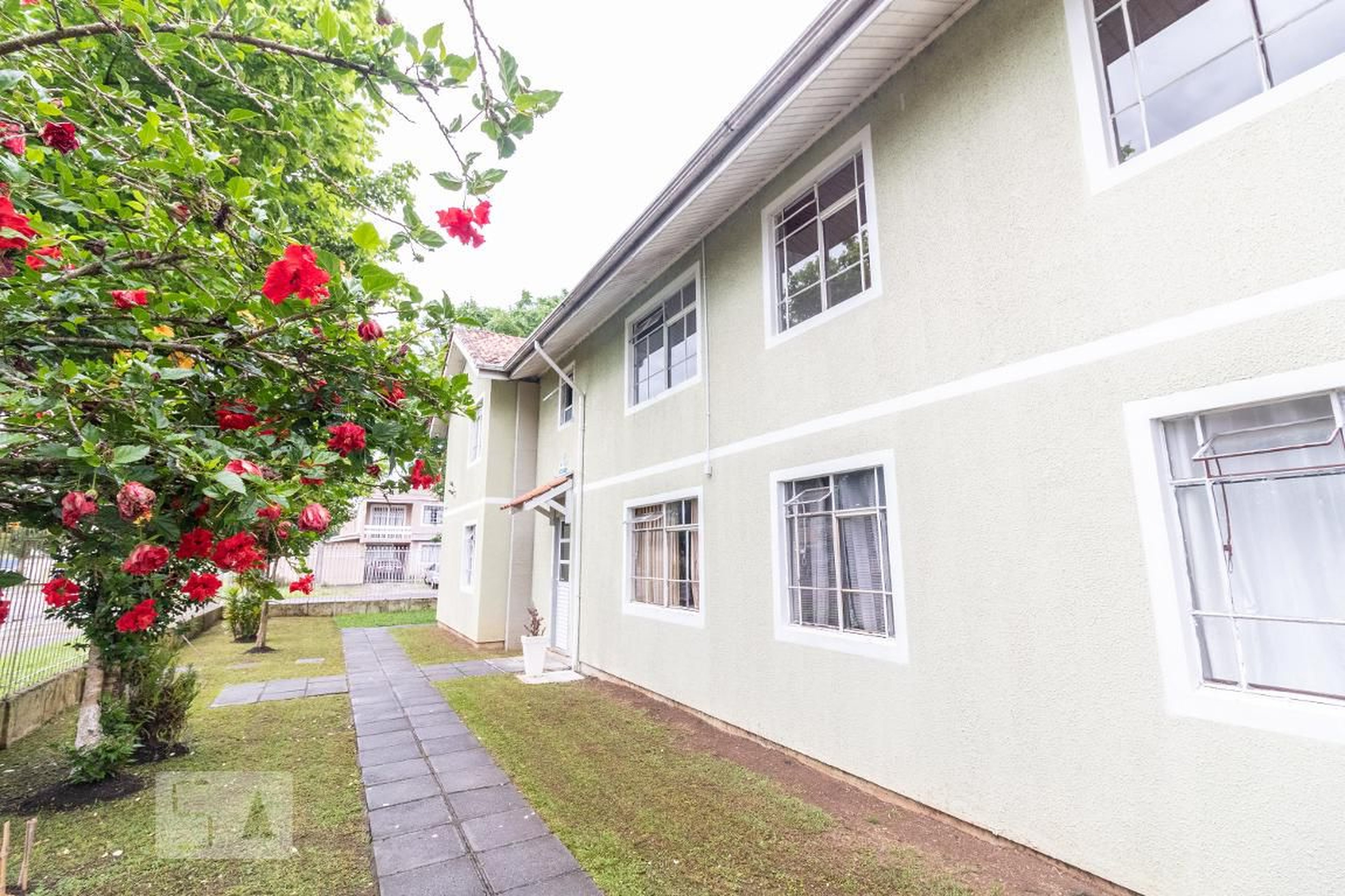 Fachada Condomínio em Rua Humberto Giraldi, 332