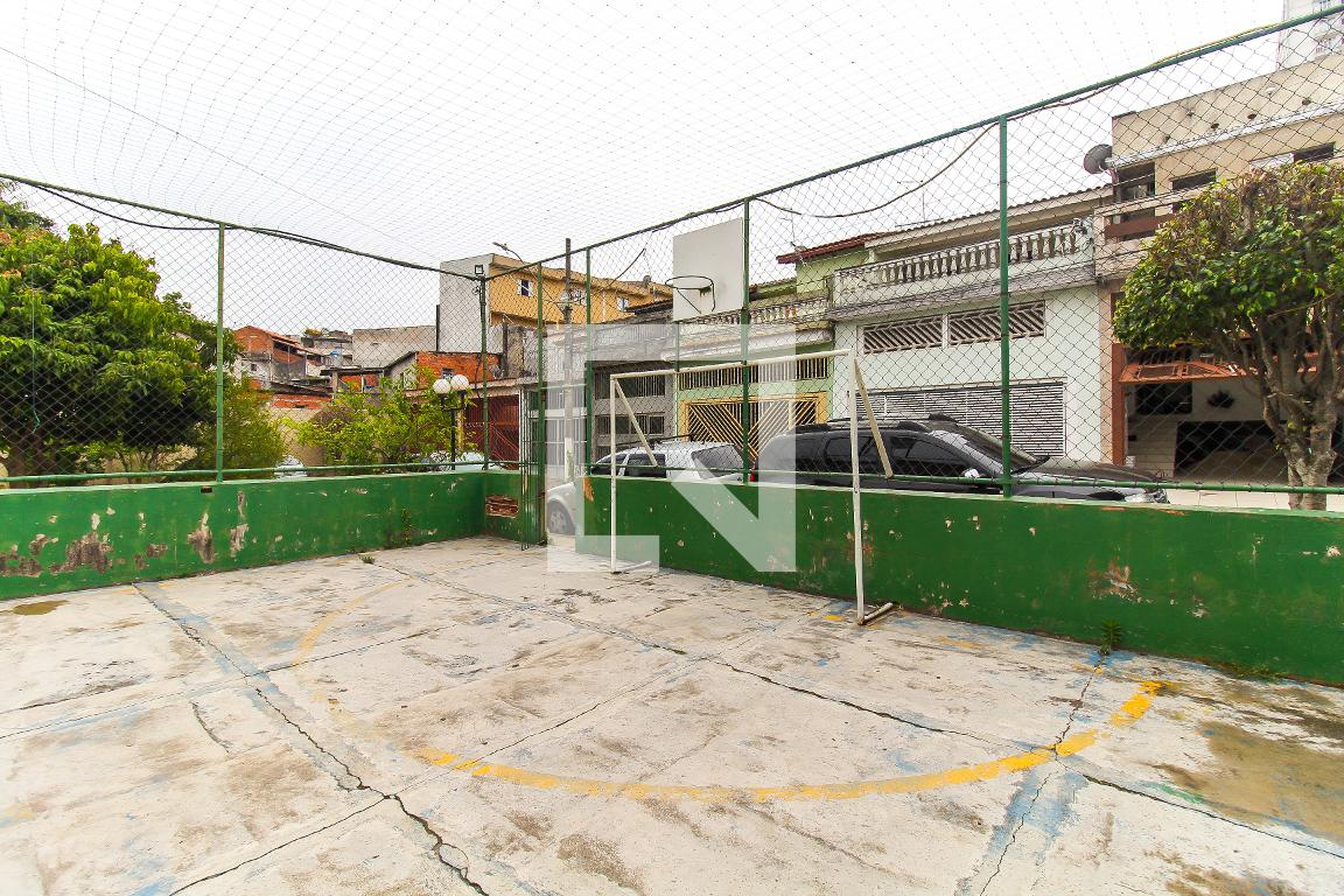 Quadra Esportiva - Pirineos