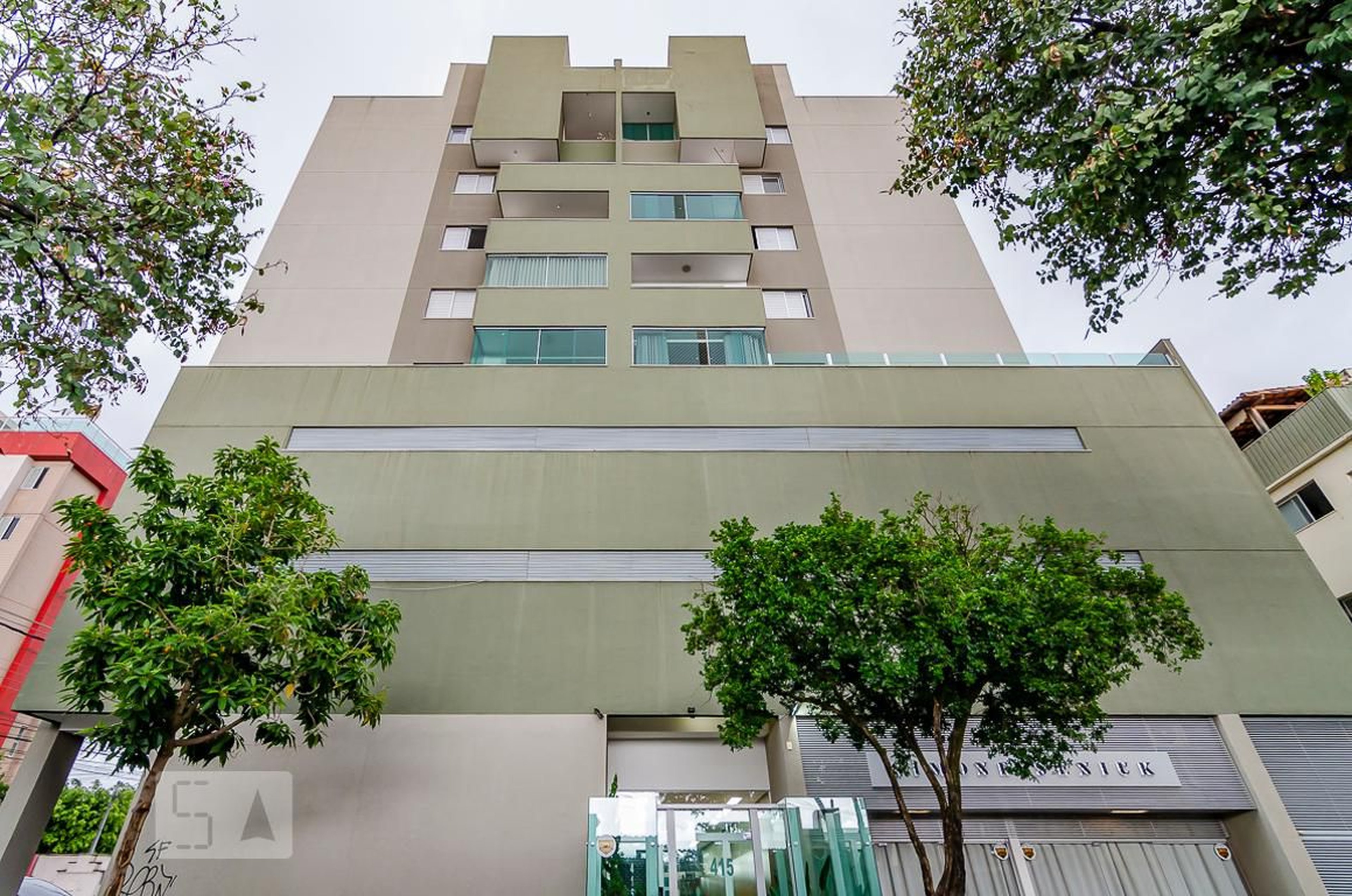 Fachada Condomínio em Rua Bicas, 415