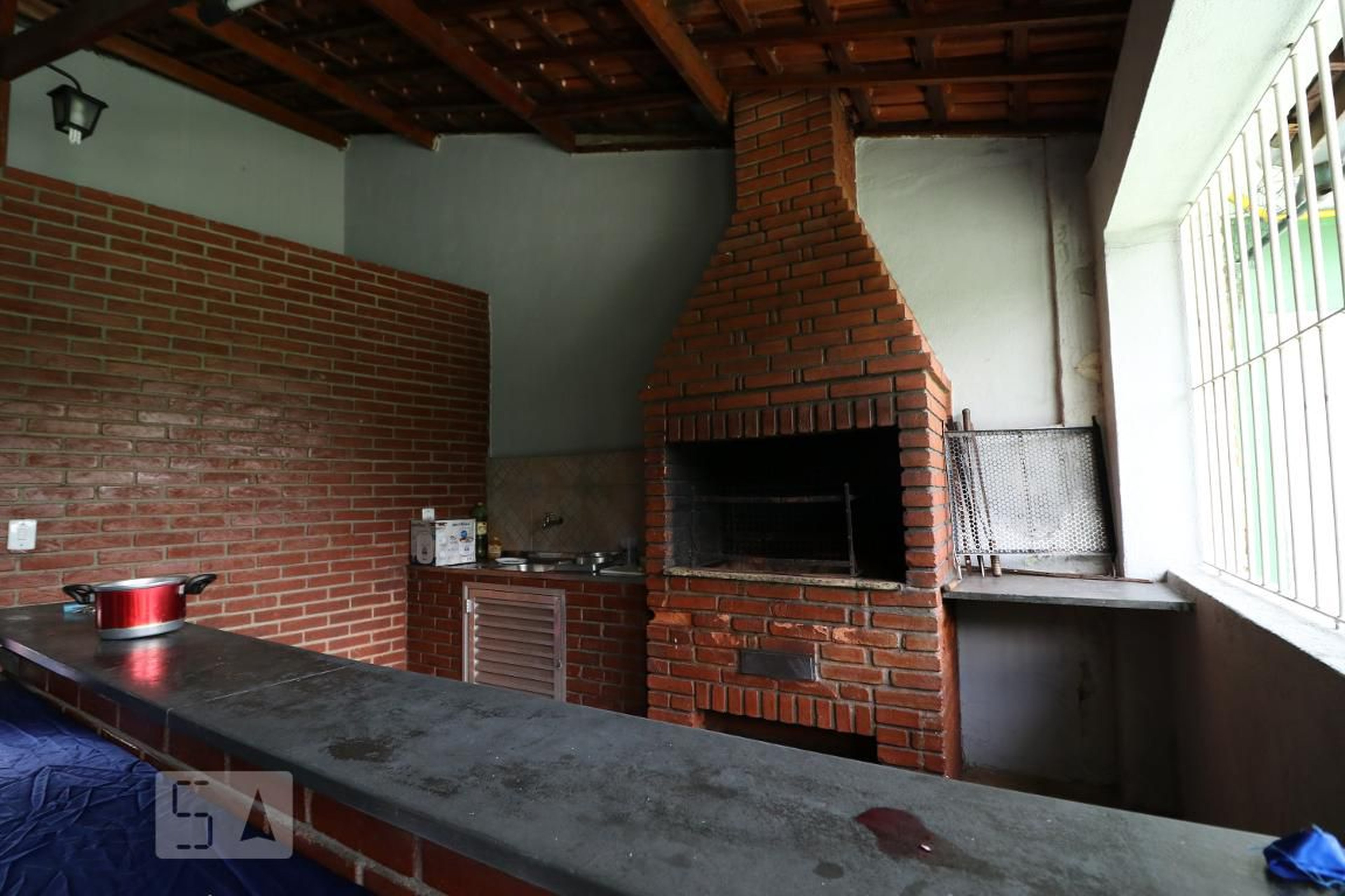 Churrasqueira - Edifício Laurita e Mari