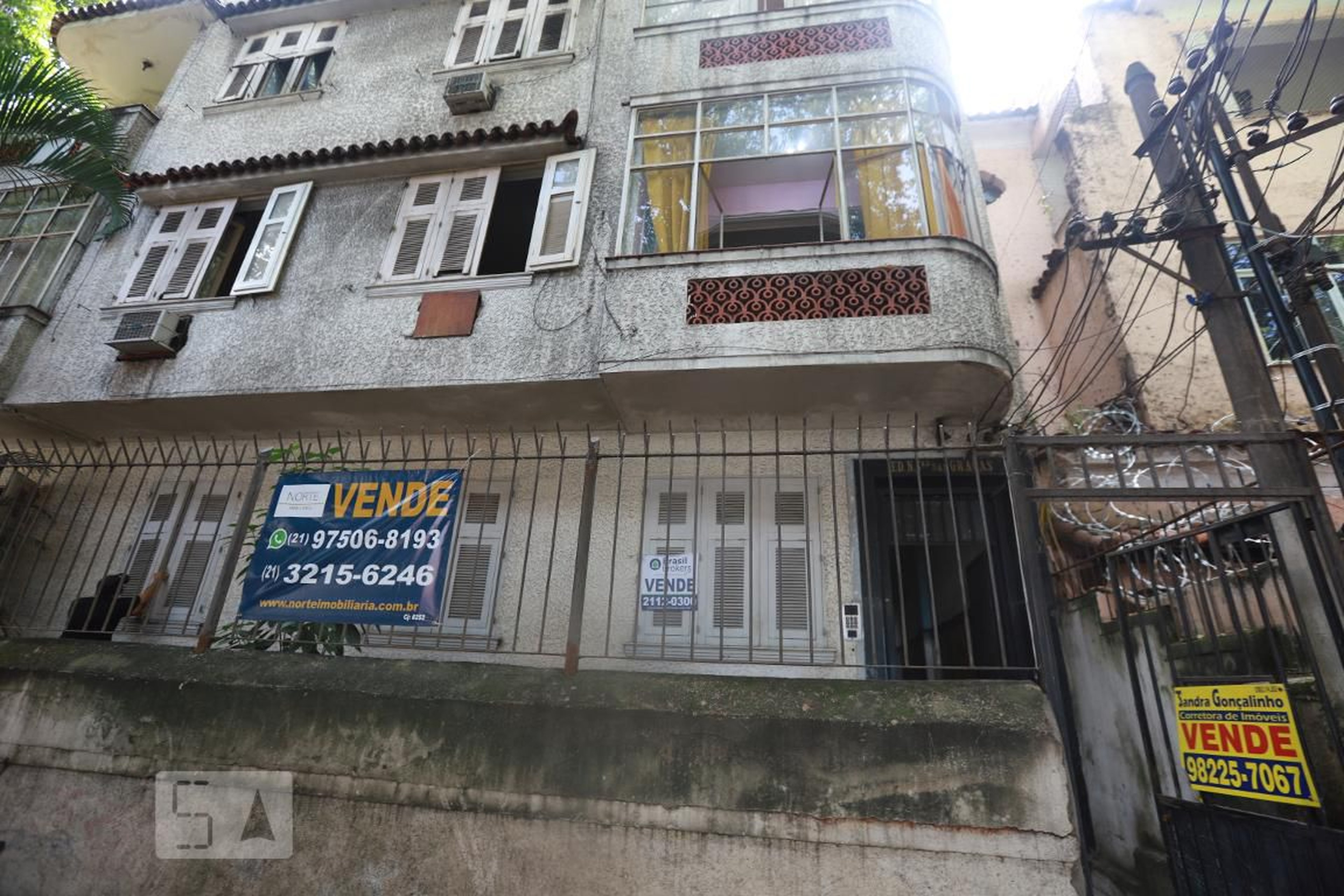 Fachada do Prédio Condomínio em Av. Paulo de Frontin, 438