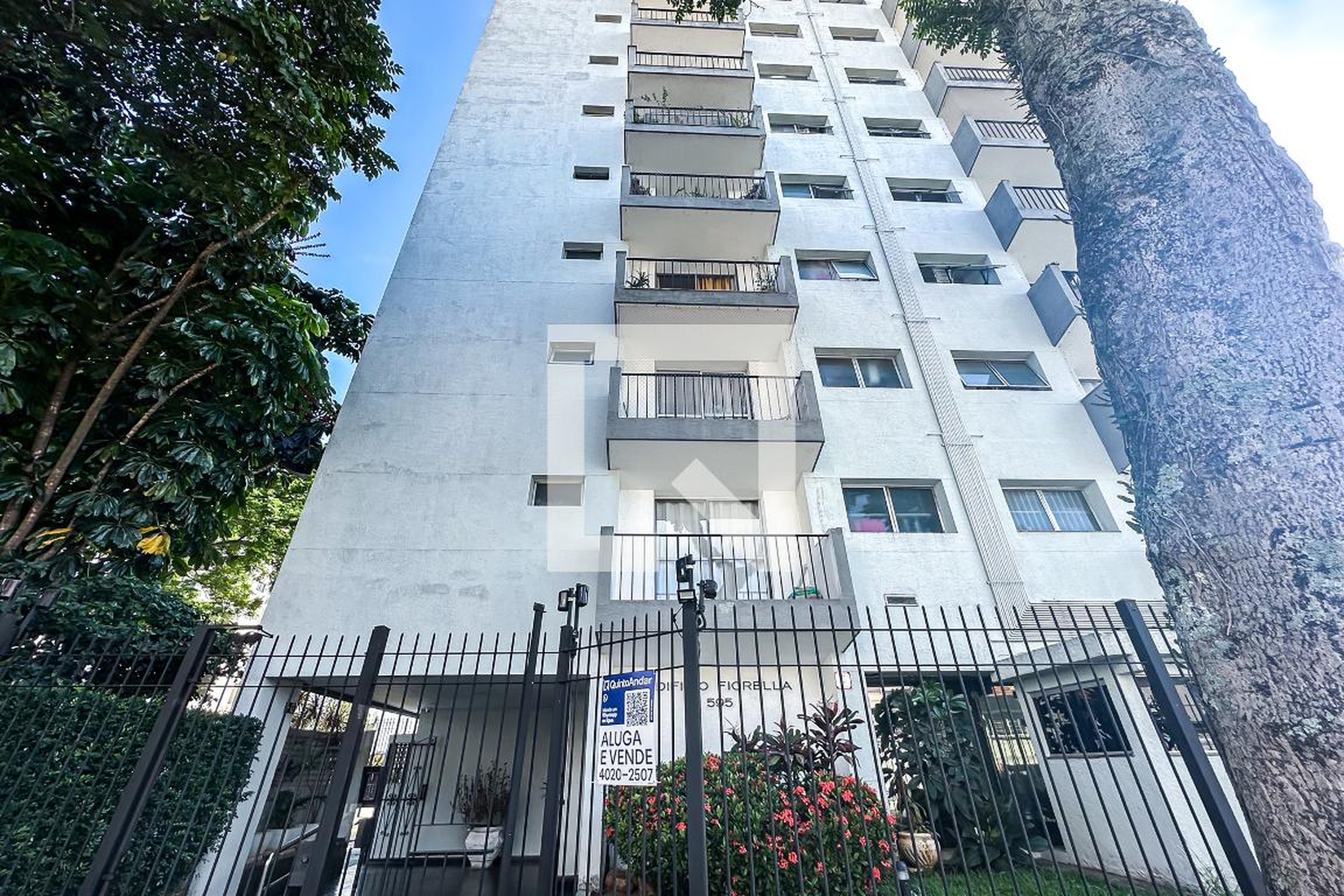 Fachada Edificio  Fiorella