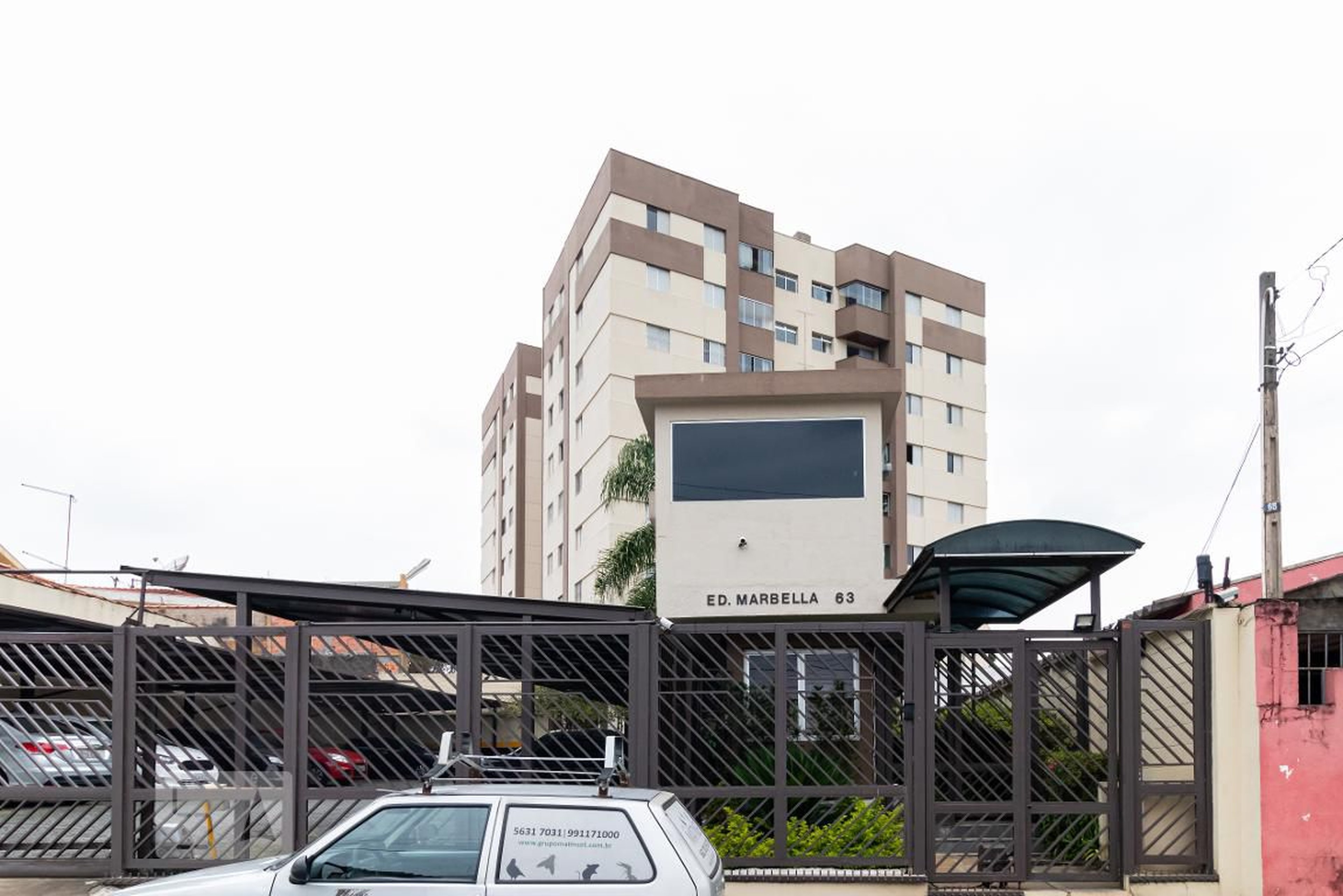 Fachada do Condomínio Condomínio em Rua Joaquim Carlos Klein, 1