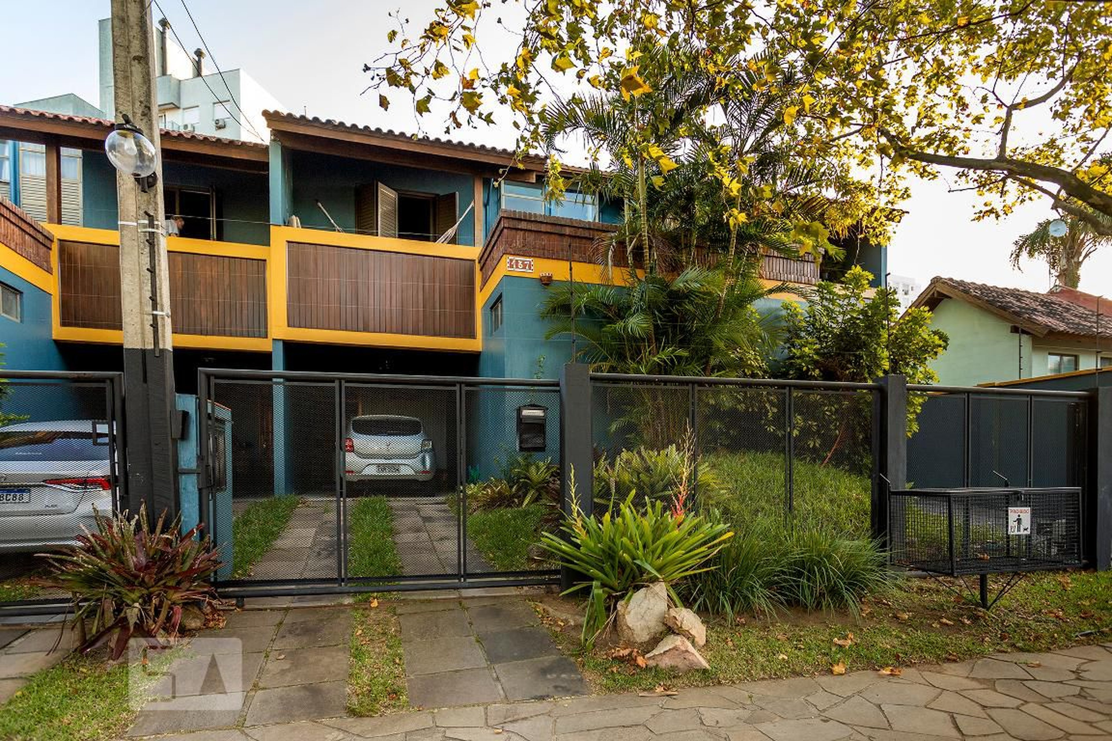 Fachada Condomínio em Rua Manoel Lopes Meirelles, 137