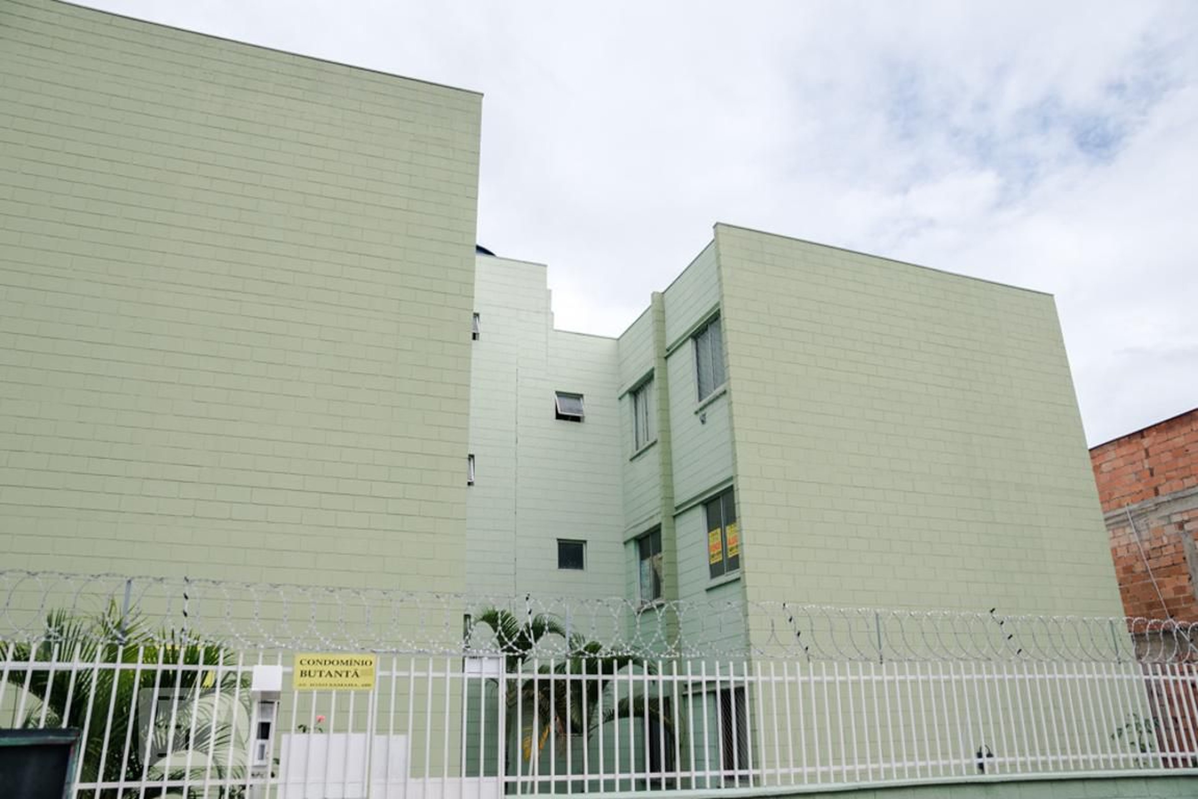 Fachada do Condomínio Edifício Butantã