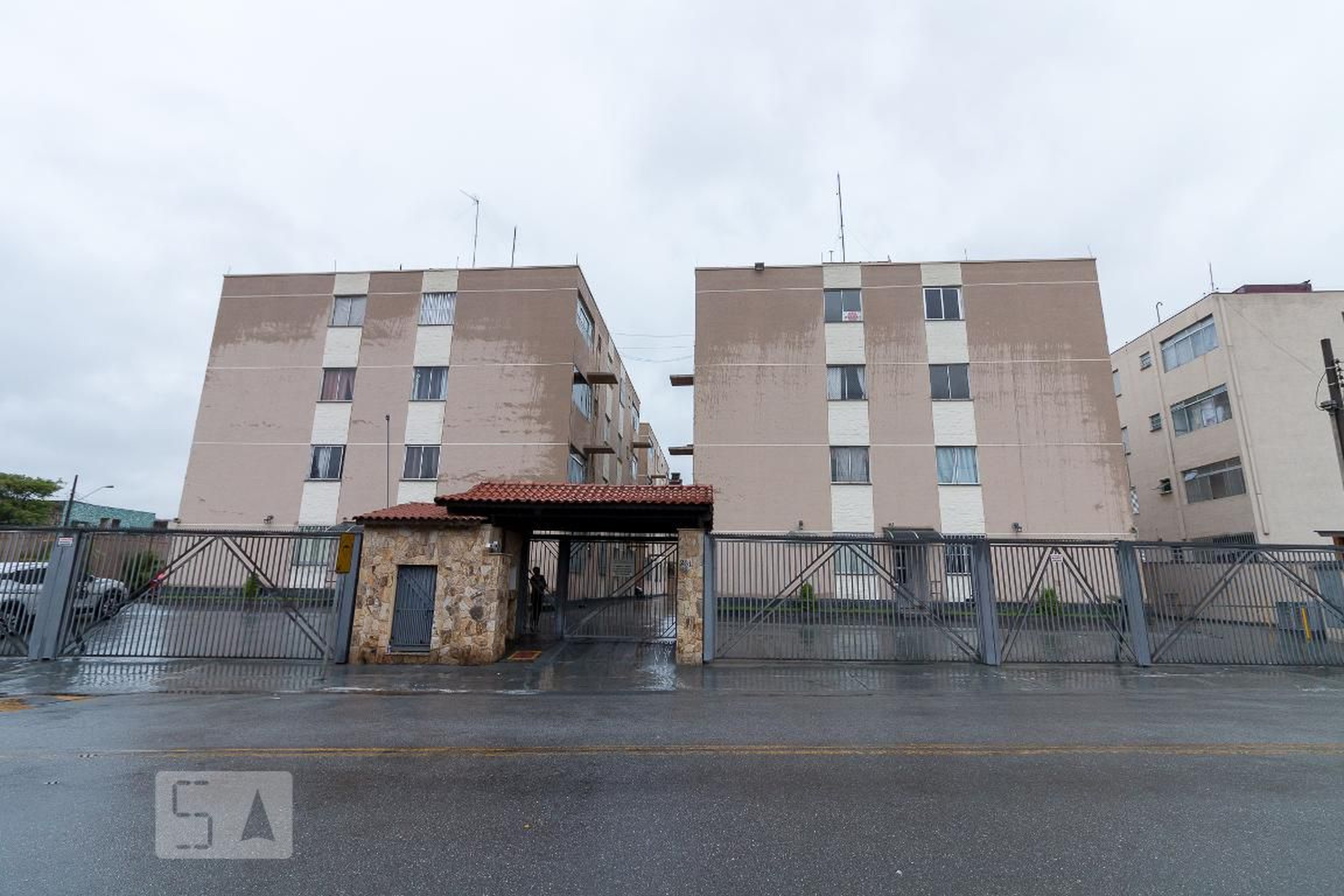 Fachada do condomínio Condomínio Planalto IV