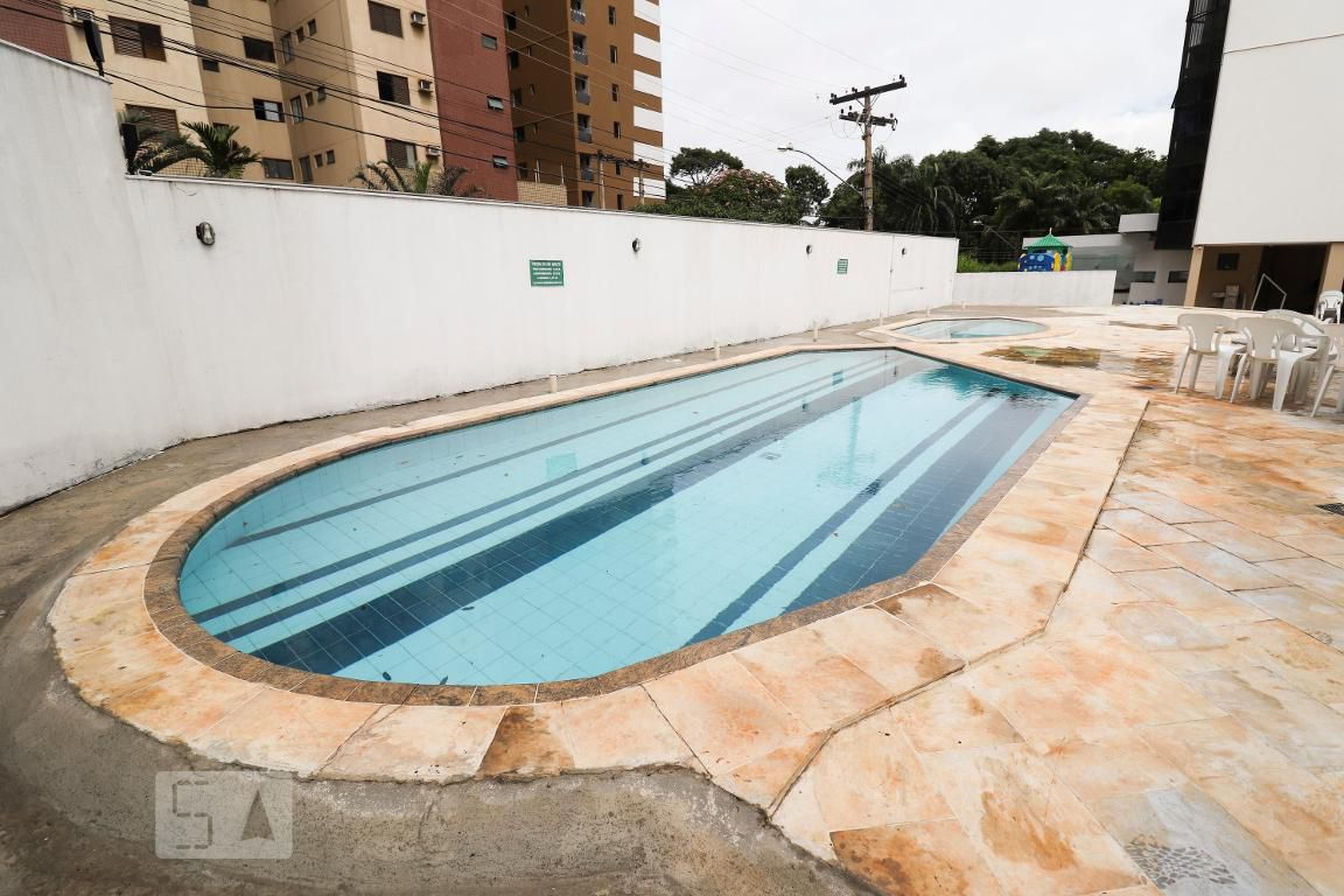 Piscina - Edifício Antônio Poteiro