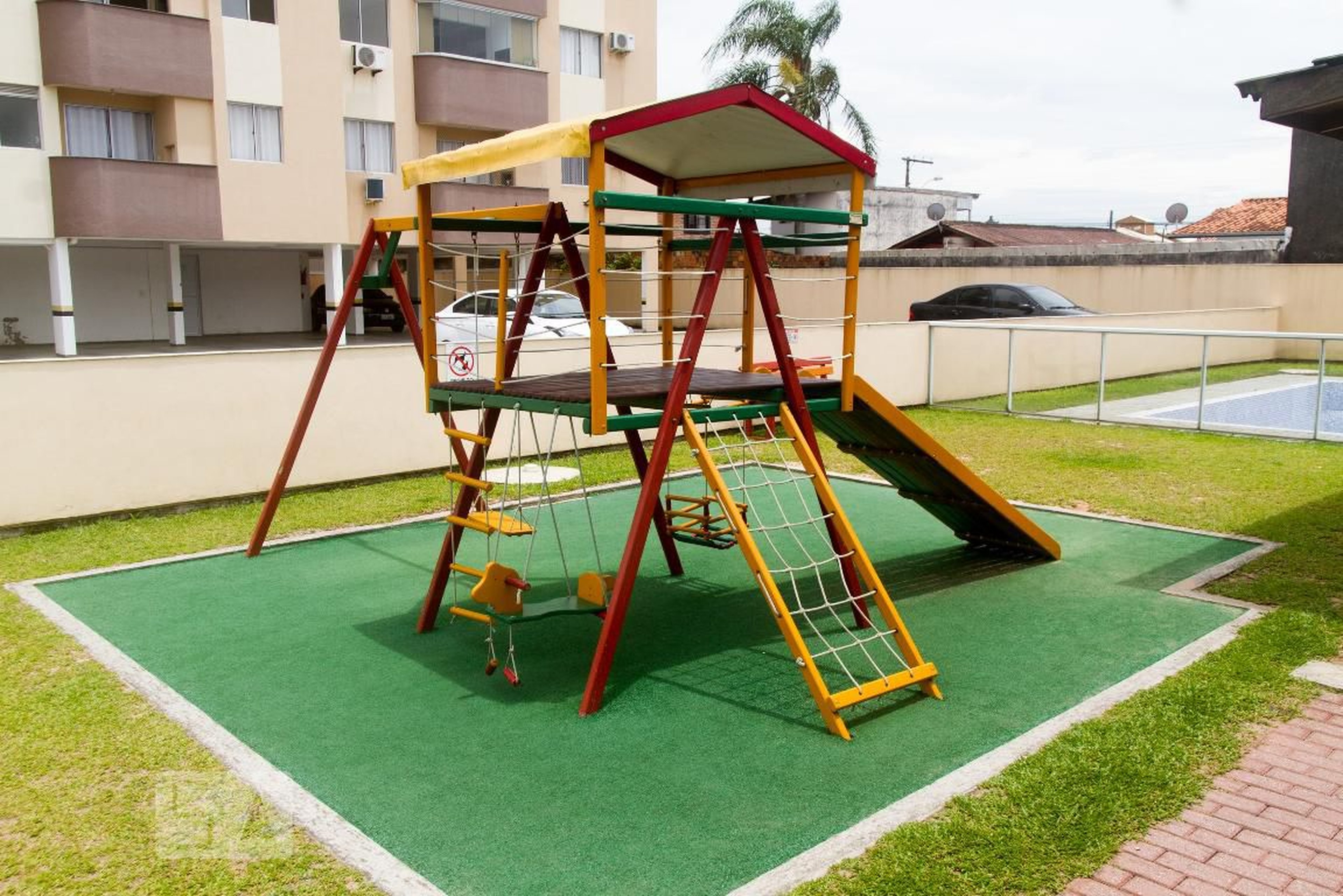 Playground - Jardins do Imaruim