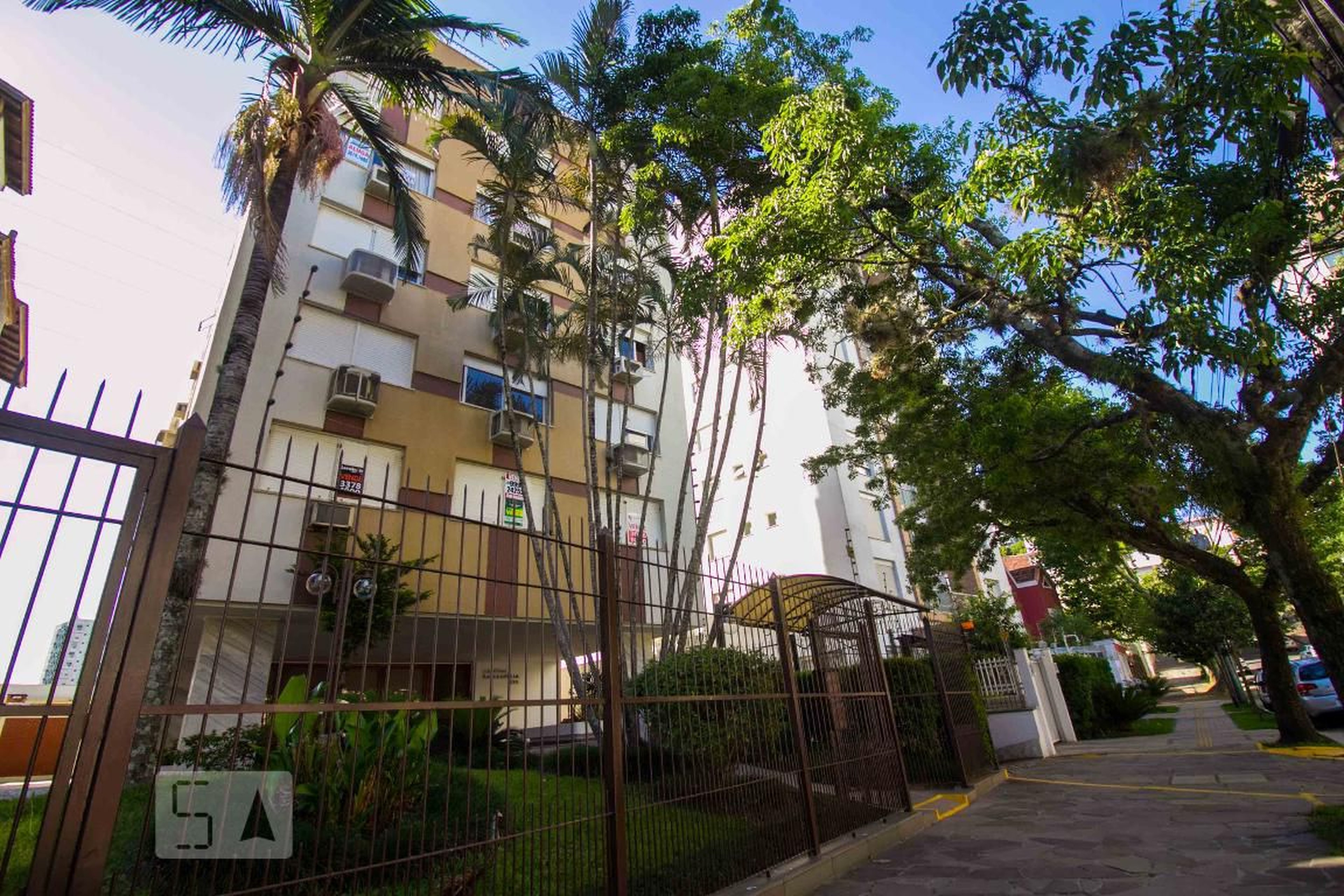 Fachada Condomínio em Rua São Vicente, 105