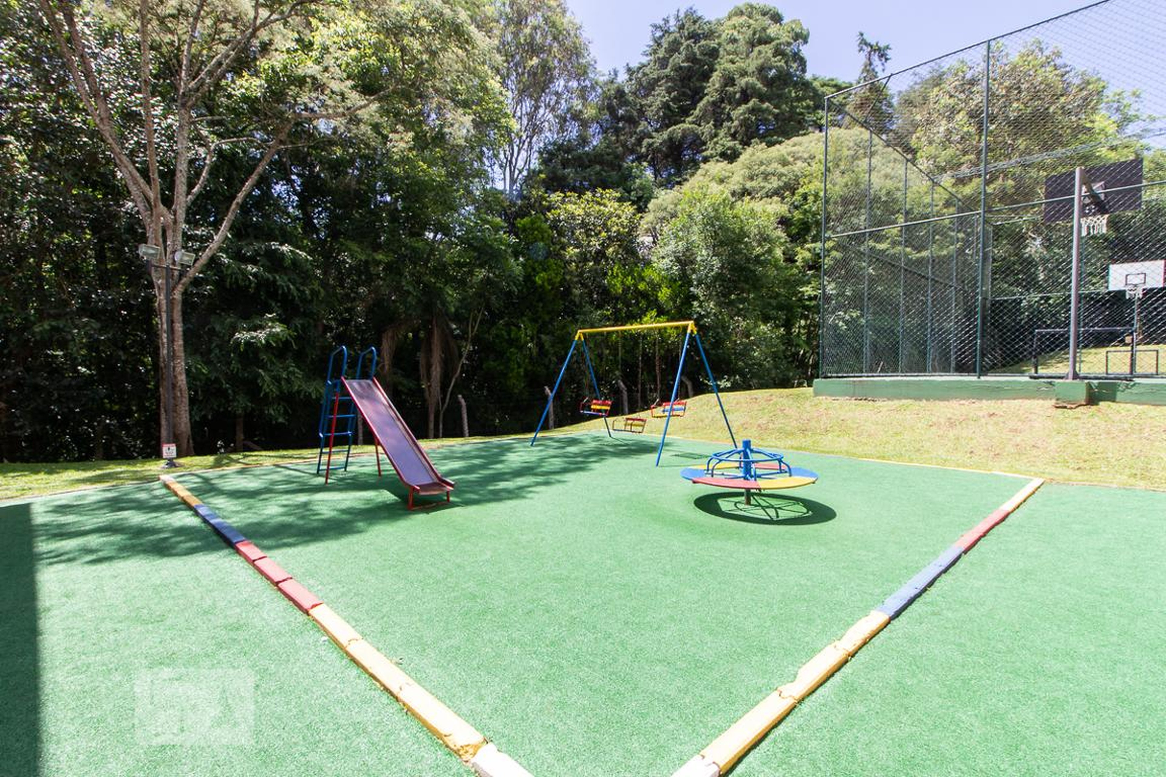Playground - Veredas do Bosque