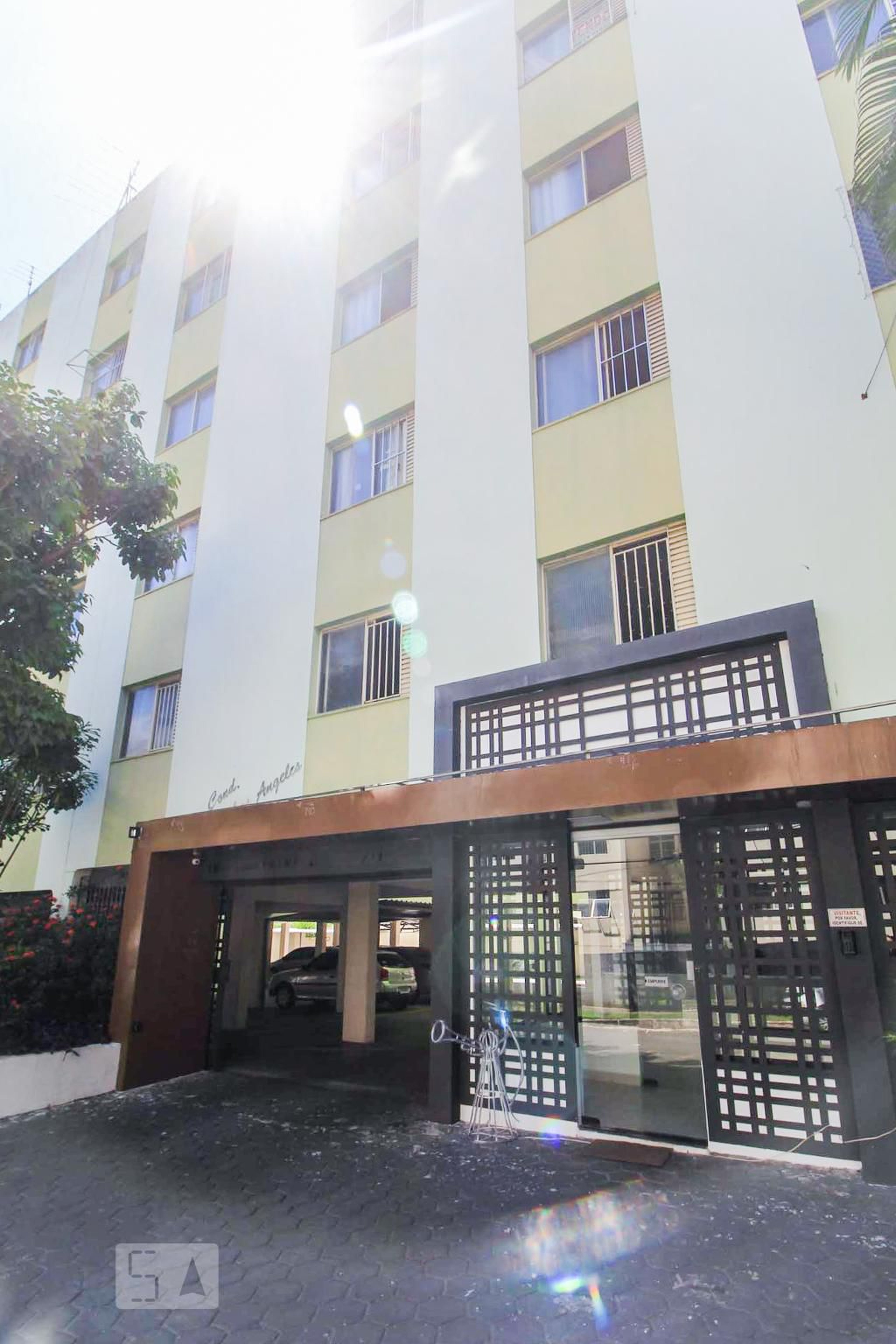 Fachada do Prédio Condomínio em Rua 209-A, 1405