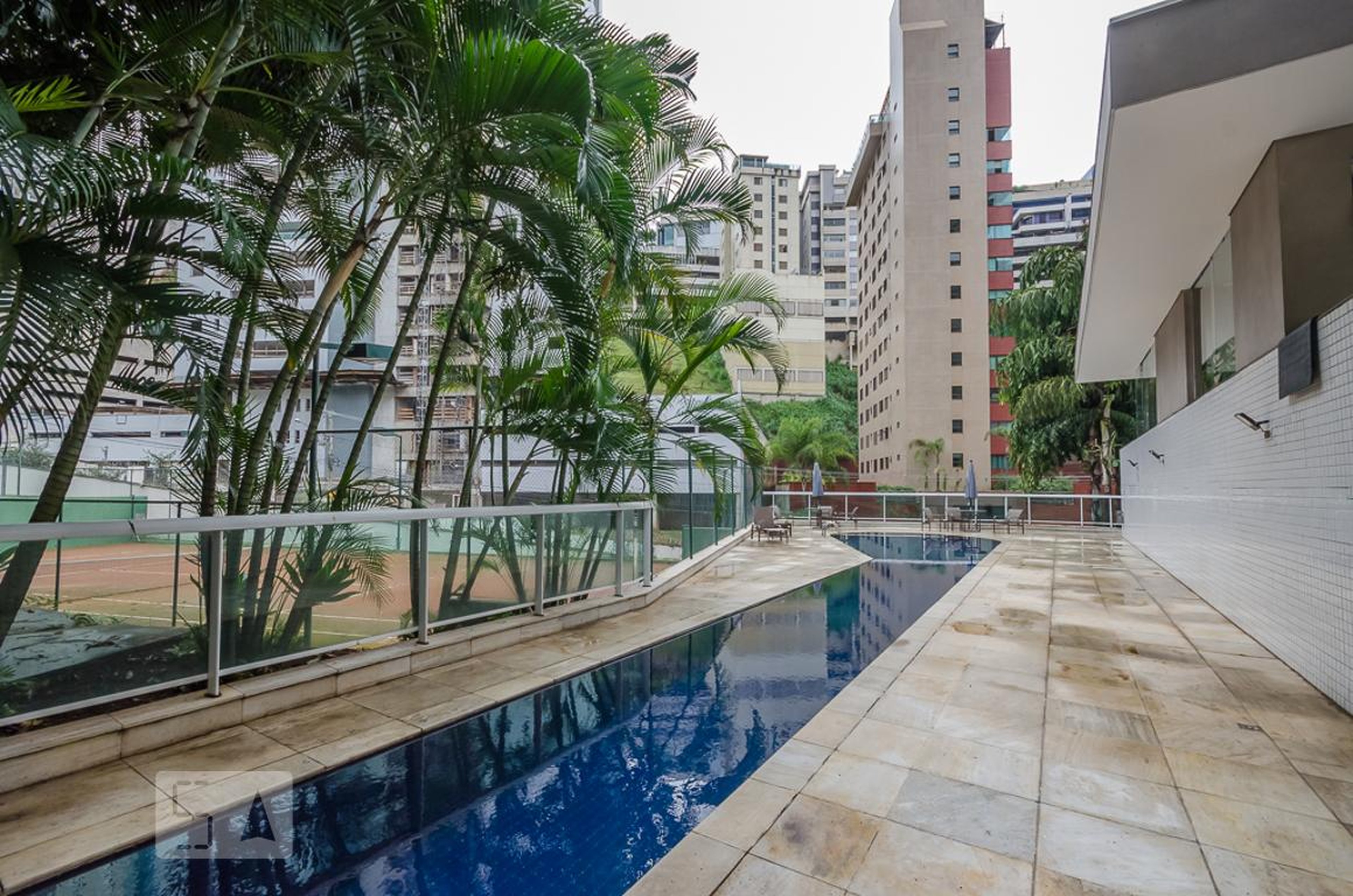 Piscina - Edifício Palais Royal
