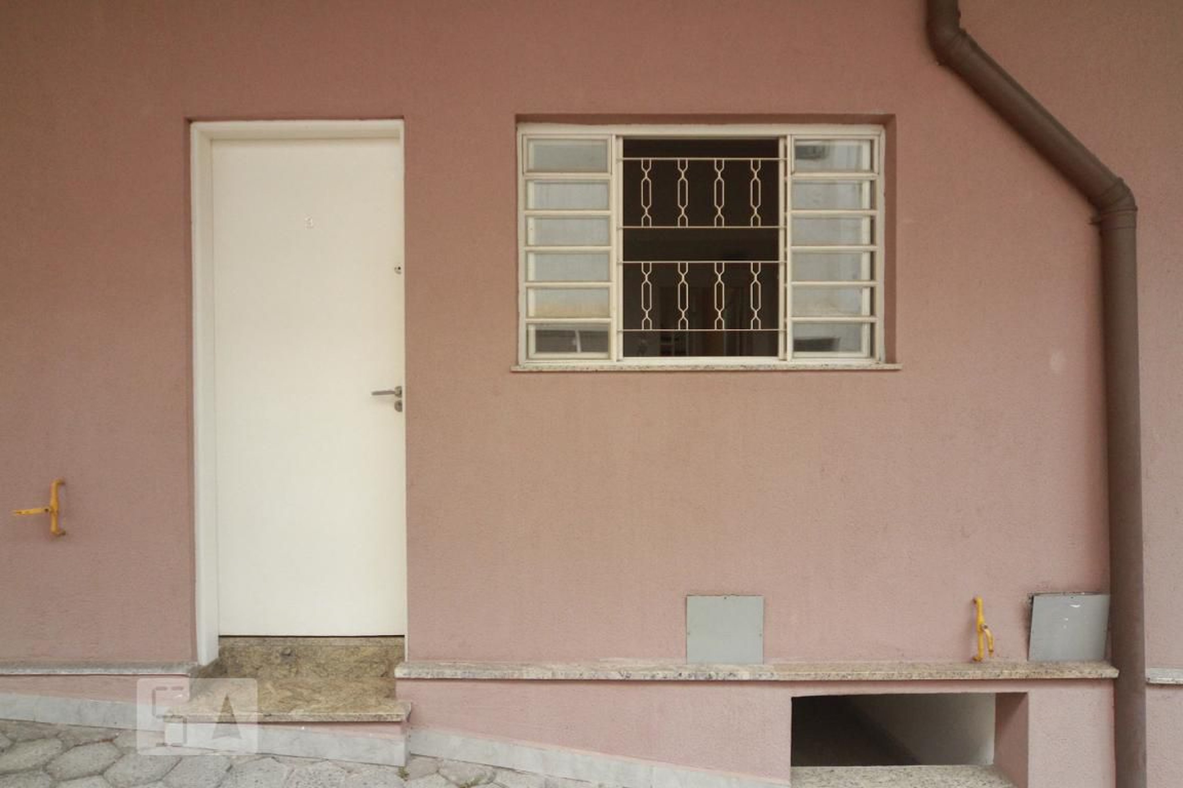 Fachada Condomínio em Rua Sylvio Delduque, 58