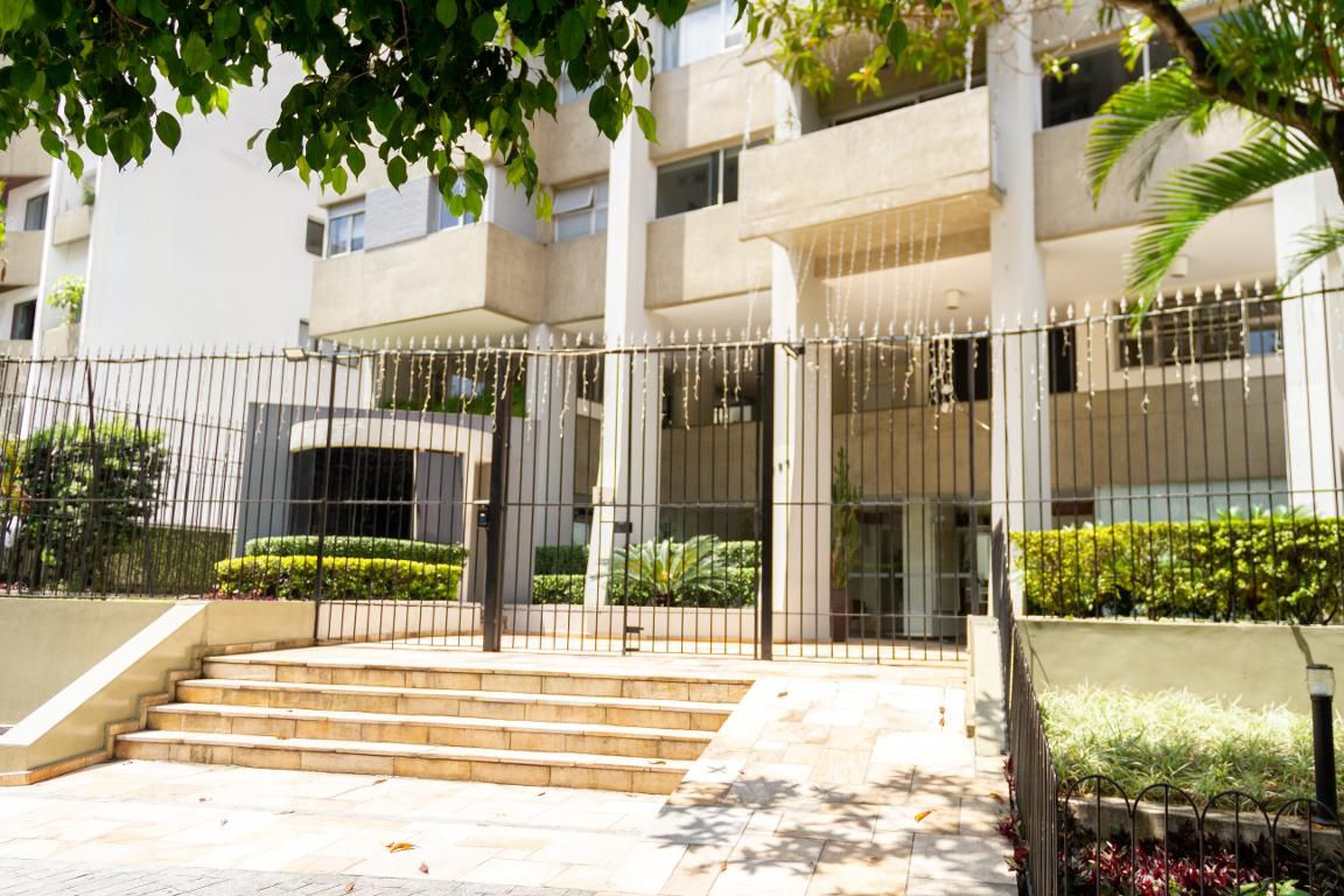 Fachada do Prédio Condomínio Barao de Manducaba