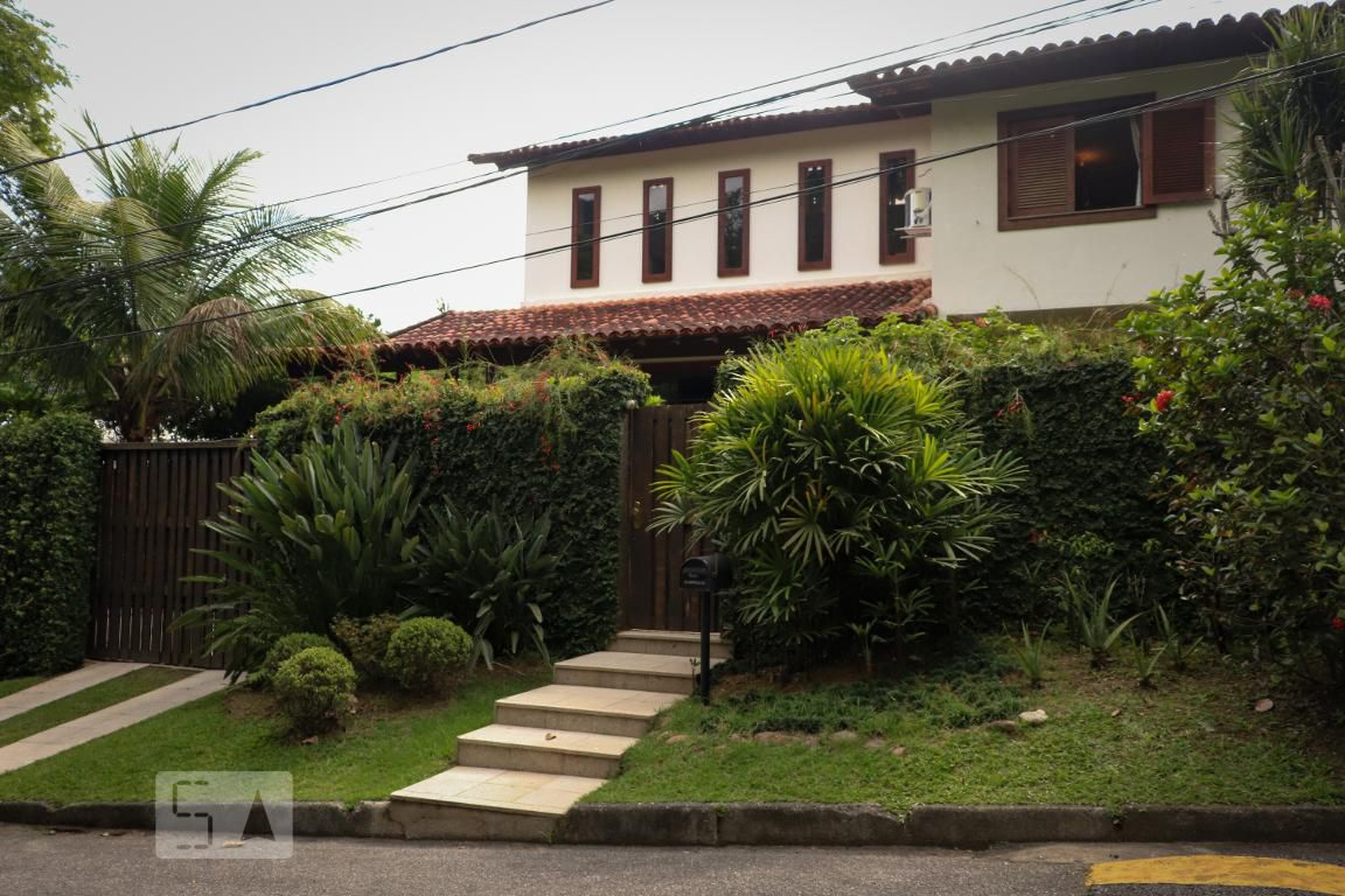 Fachada Condomínio em Rua Jaguaretama, 345