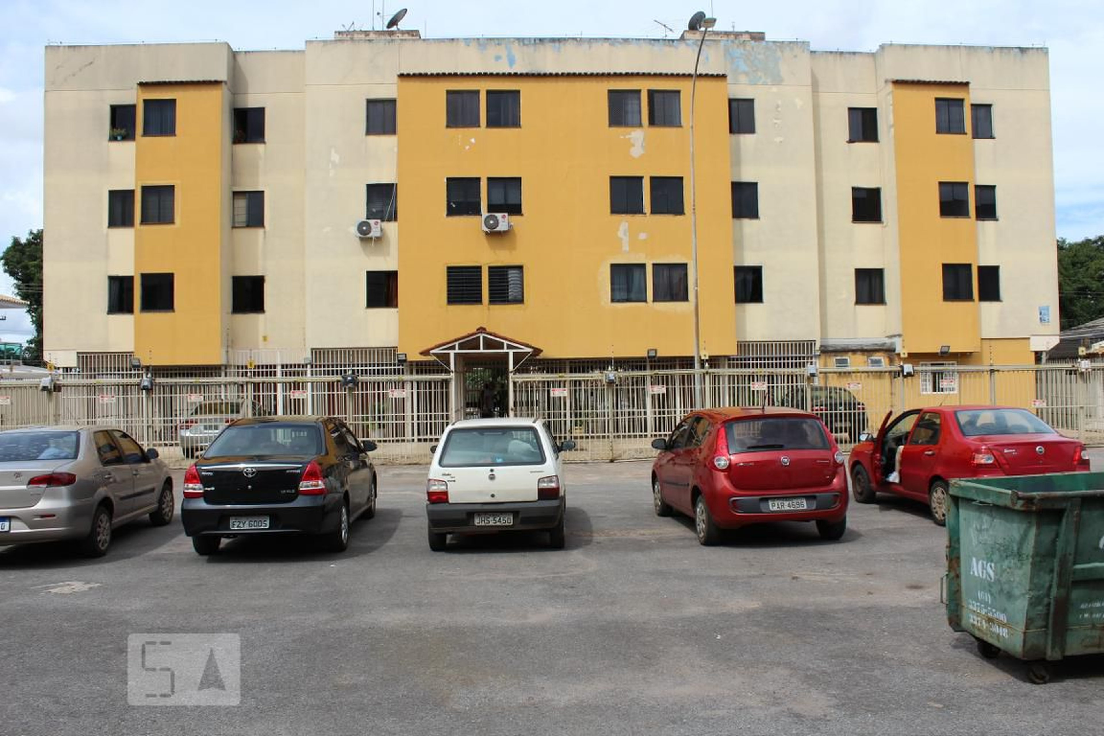 Fachada Condomínio em Qi 01, Bloco G