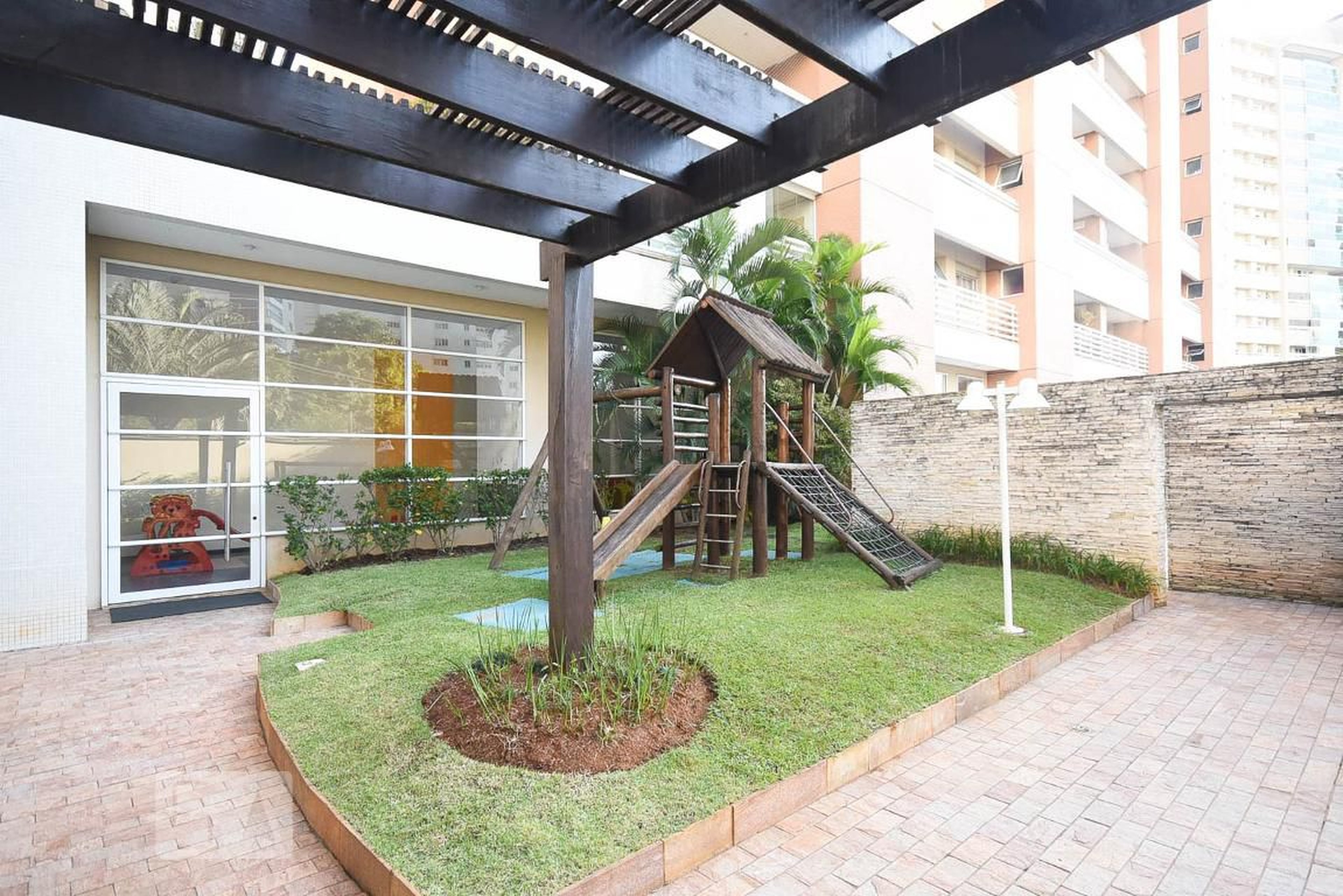 Playground - Eleganz Platz