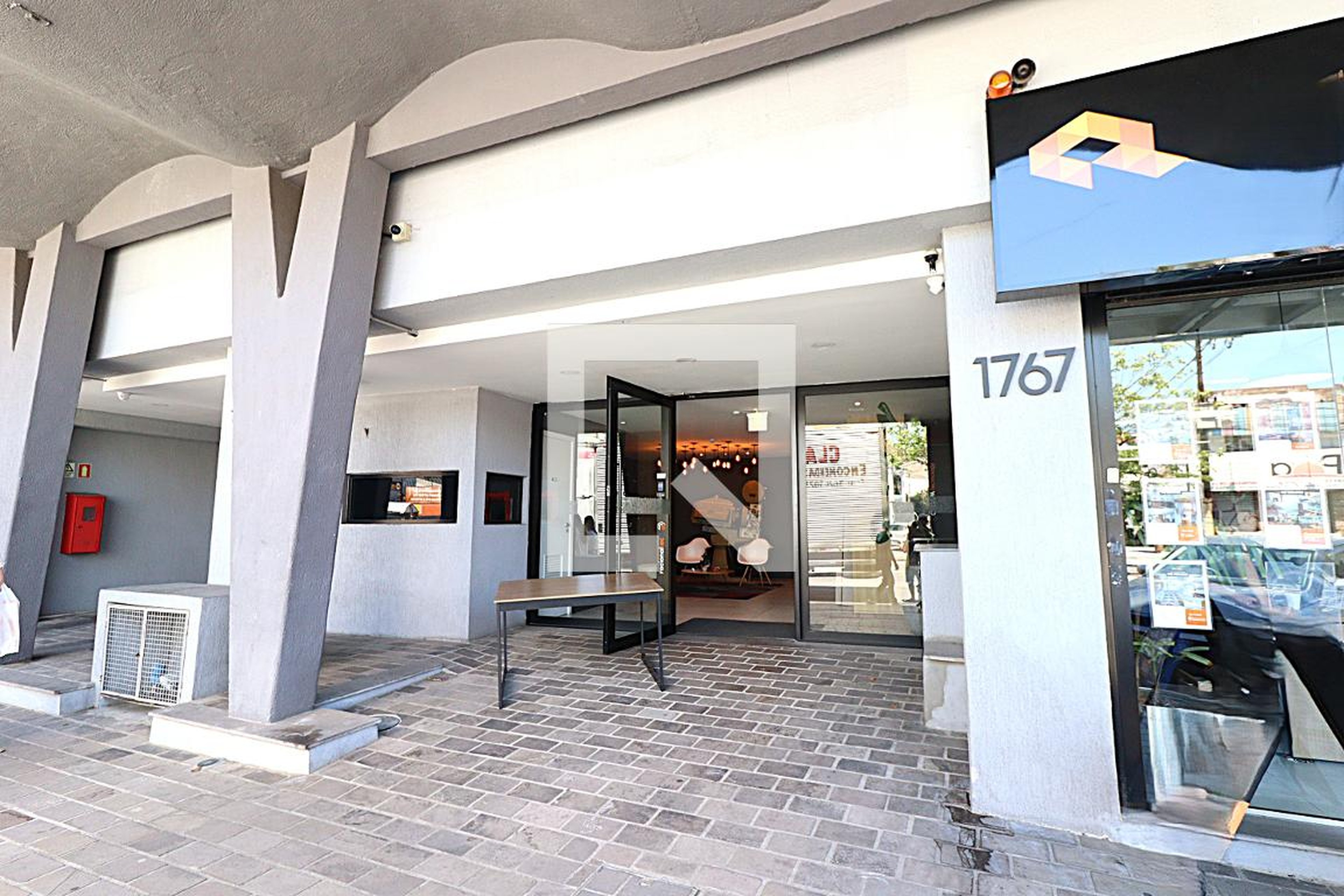 Fachada Condomínio Cine Teatro Presidente