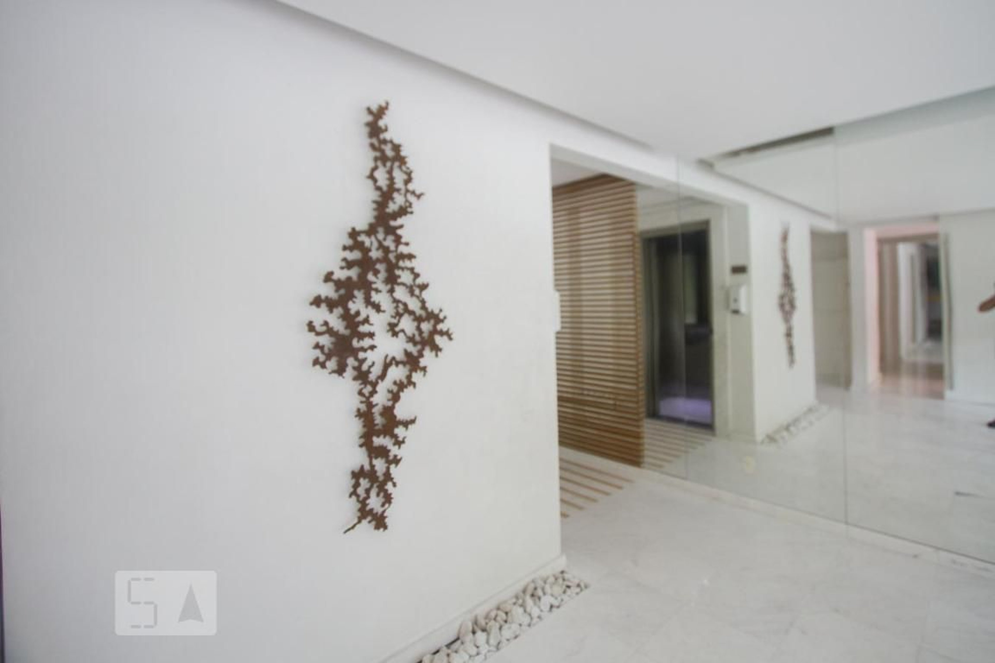 Hall - Personale Campo Belo