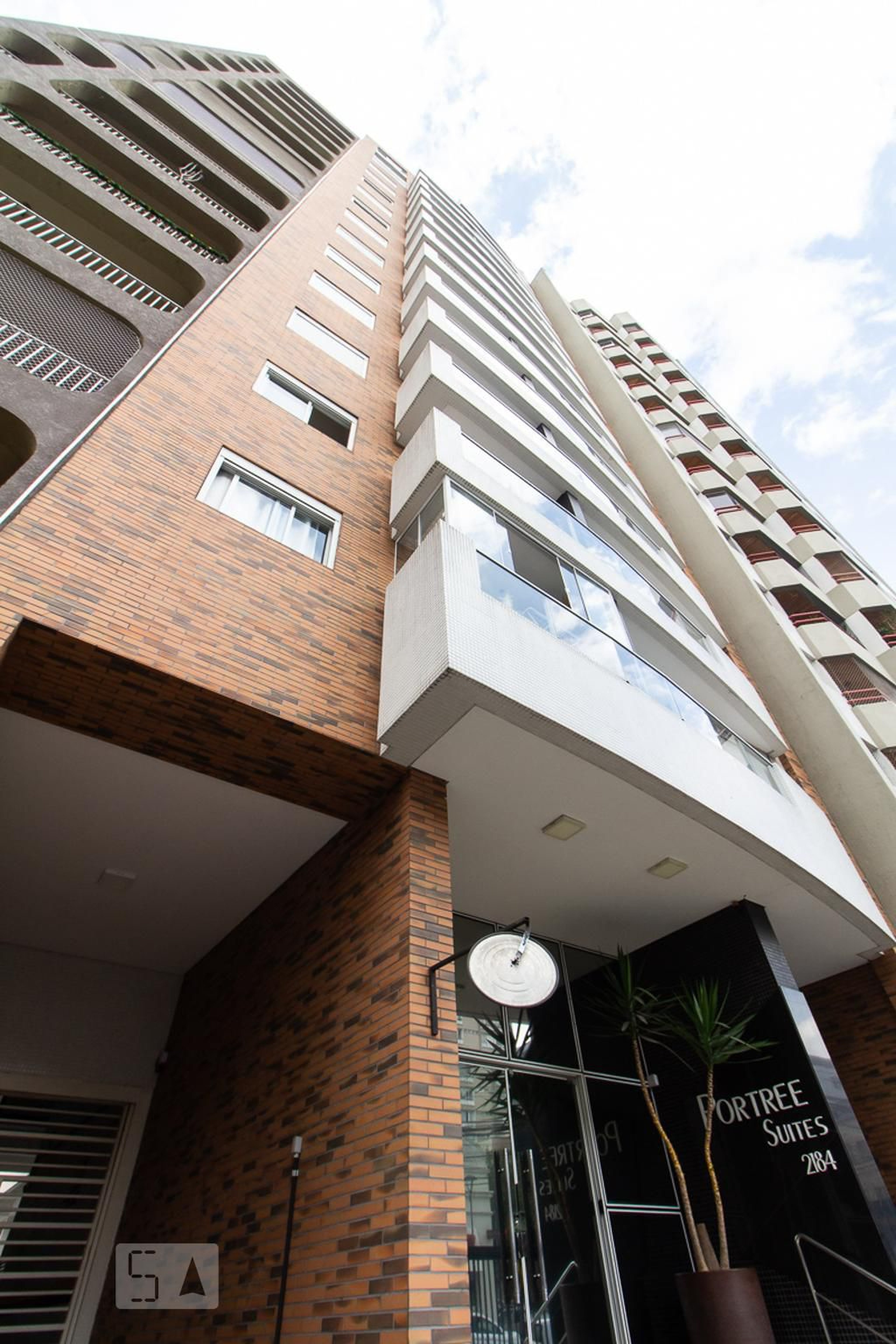 Fachada Edifício Portree Suites