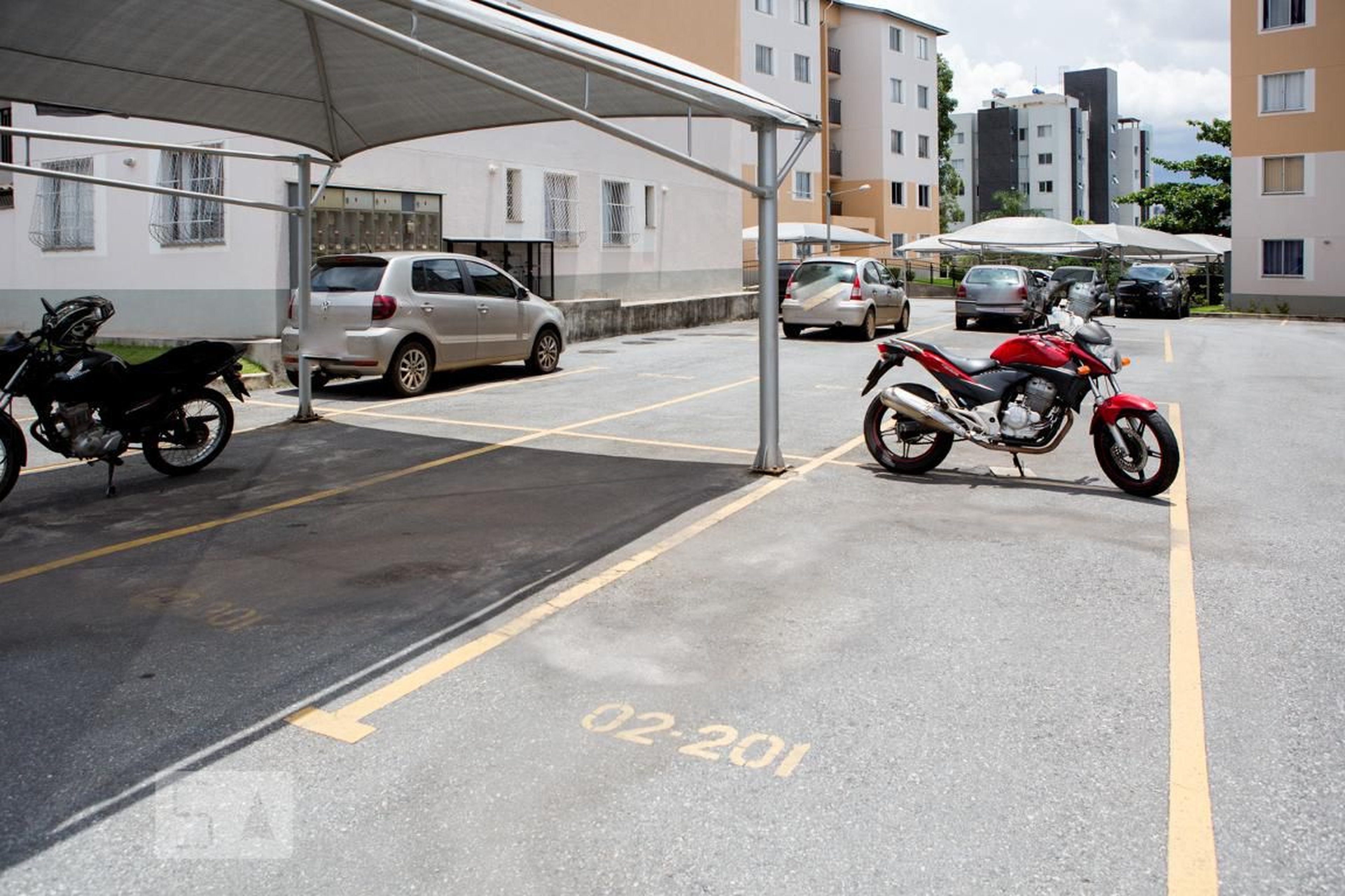 Estacionamento - Residencial Jacarandá