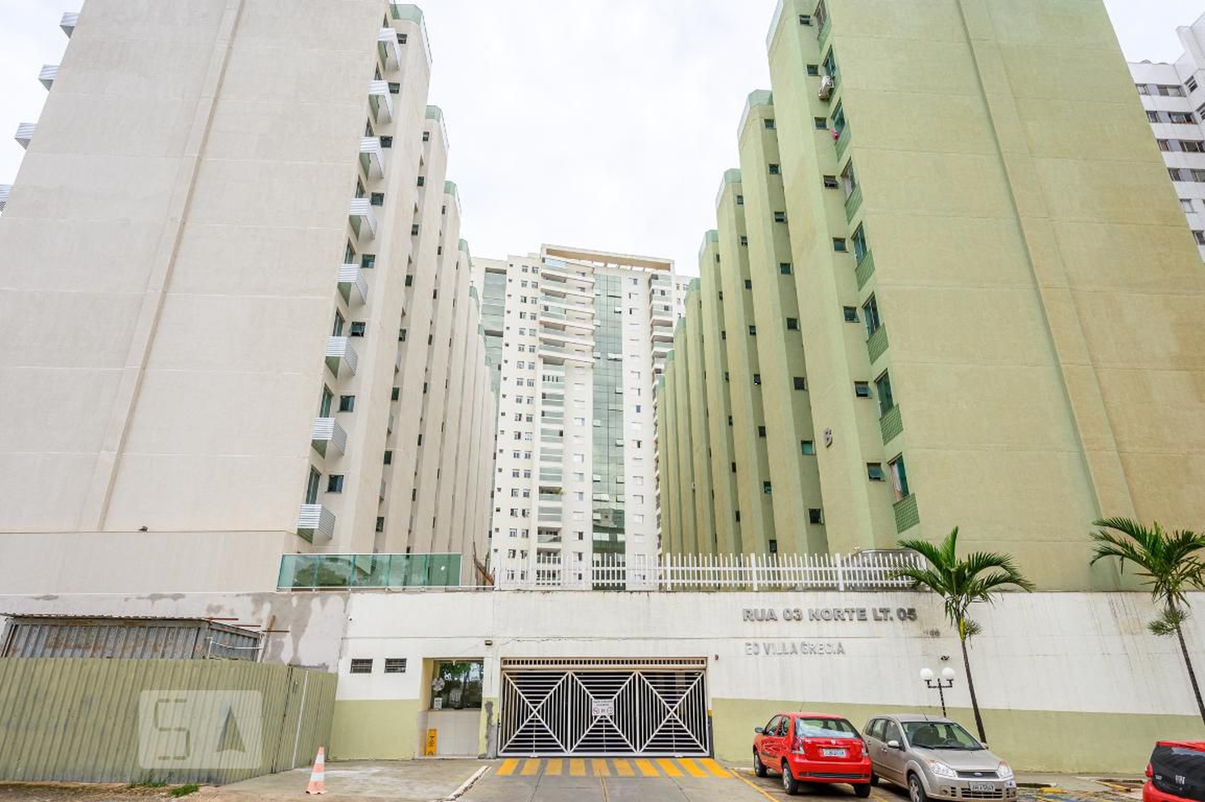 Fachada Condomínio Villa Grécia