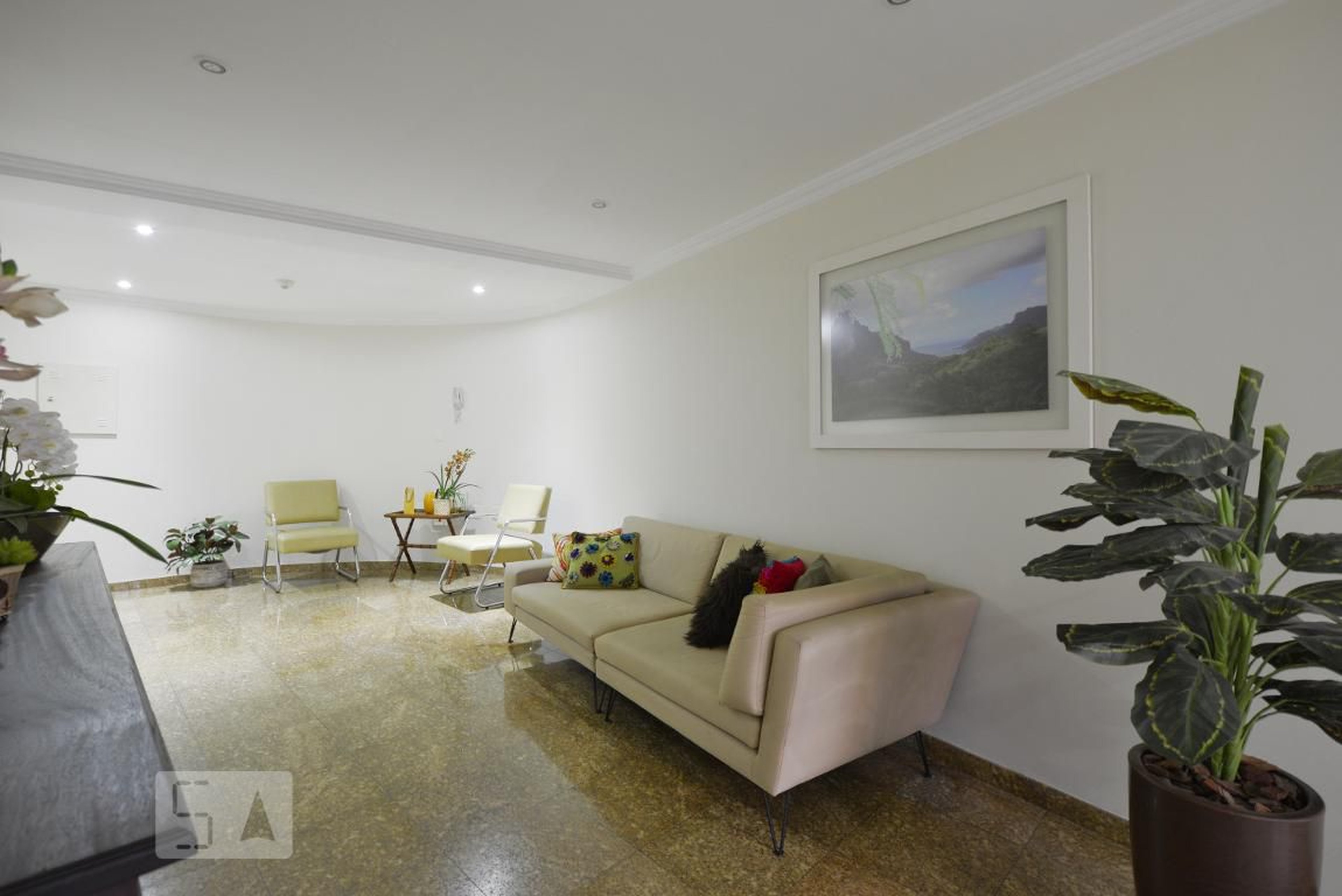 Hall Entrada - Haway