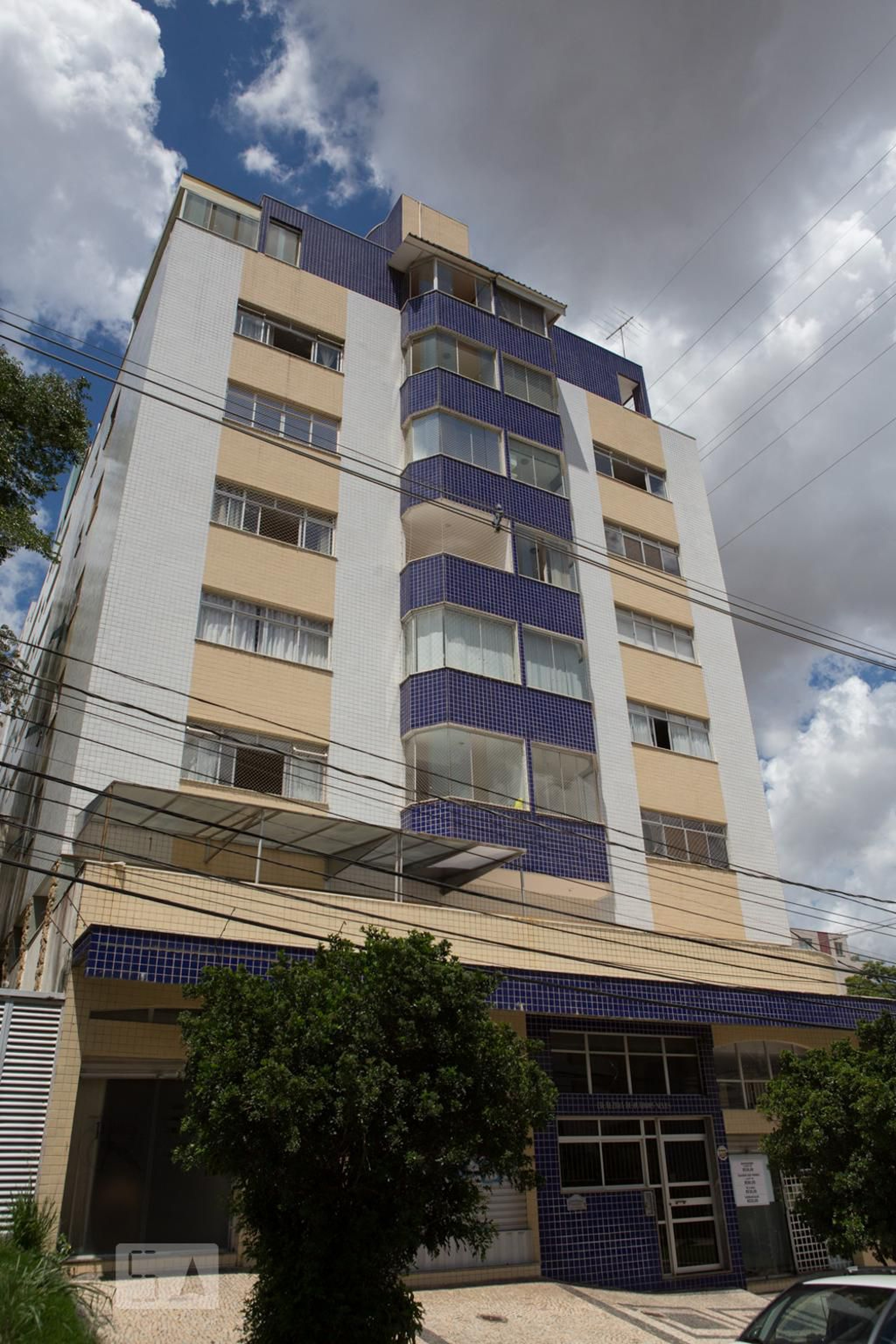 Fachada Condomínio Alzira de Quadros Neves