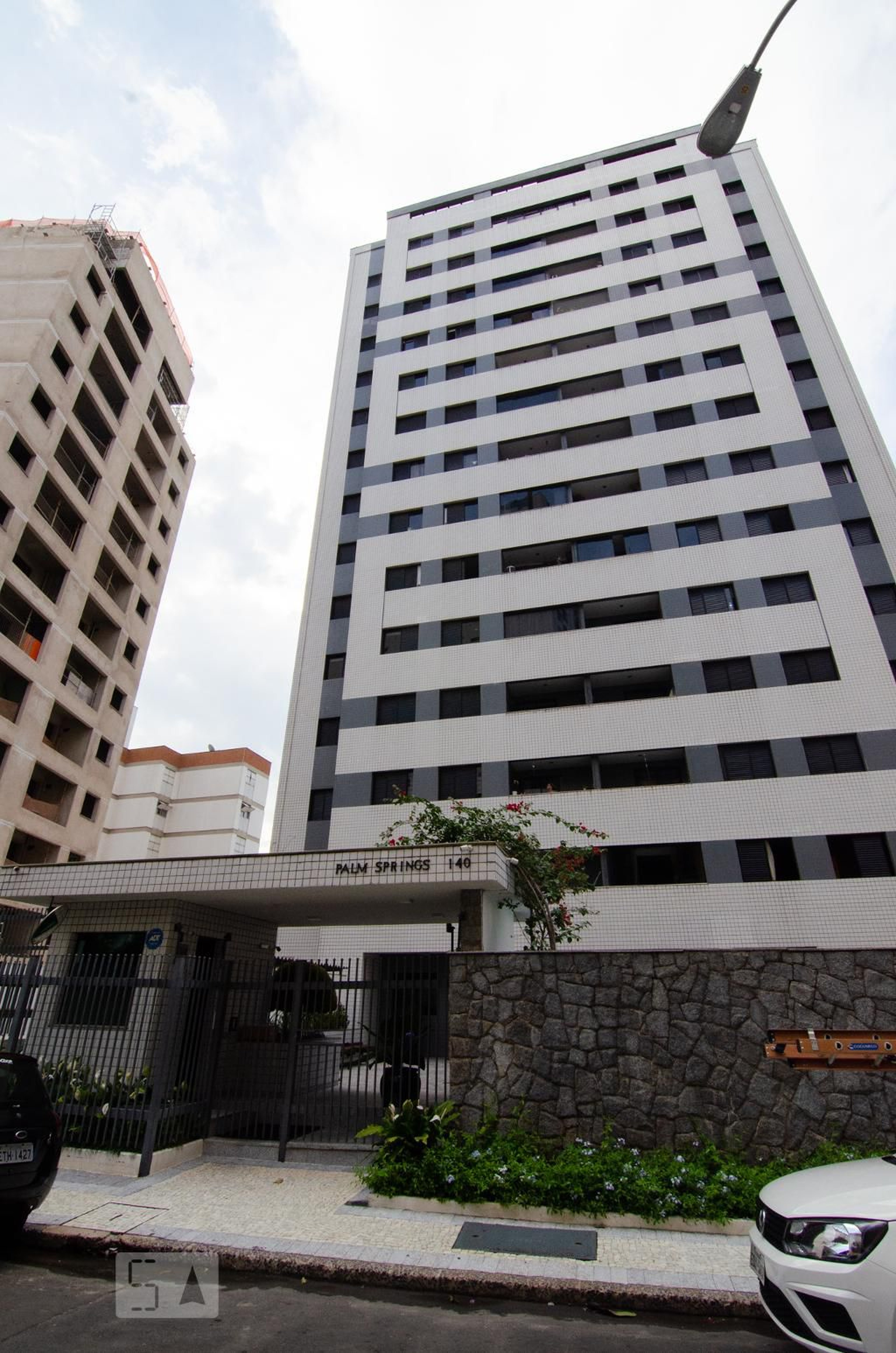 Fachada do prédio Condomínio em Rua Maestro João de Túllio, 140