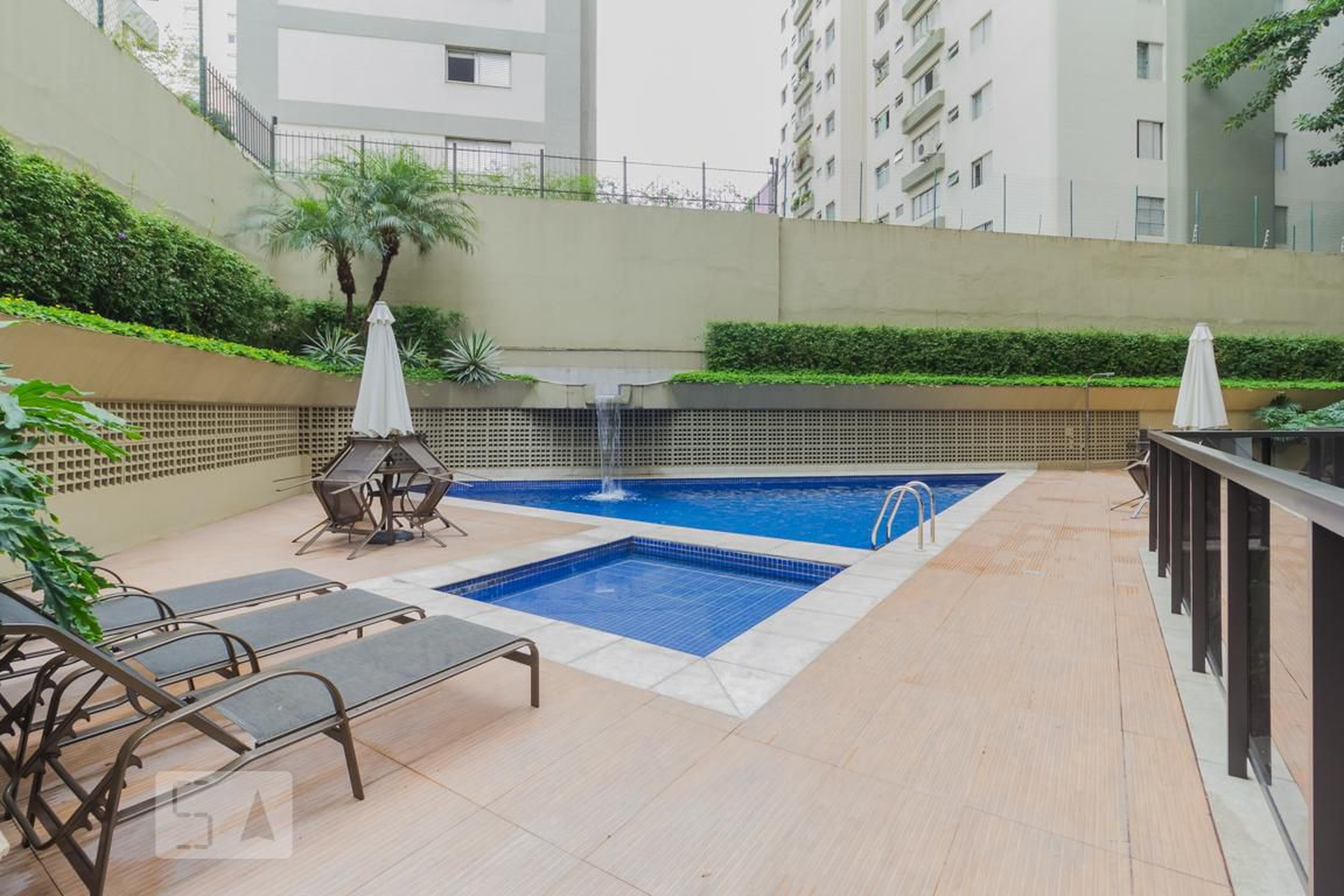 Piscina - Castel Di Capri