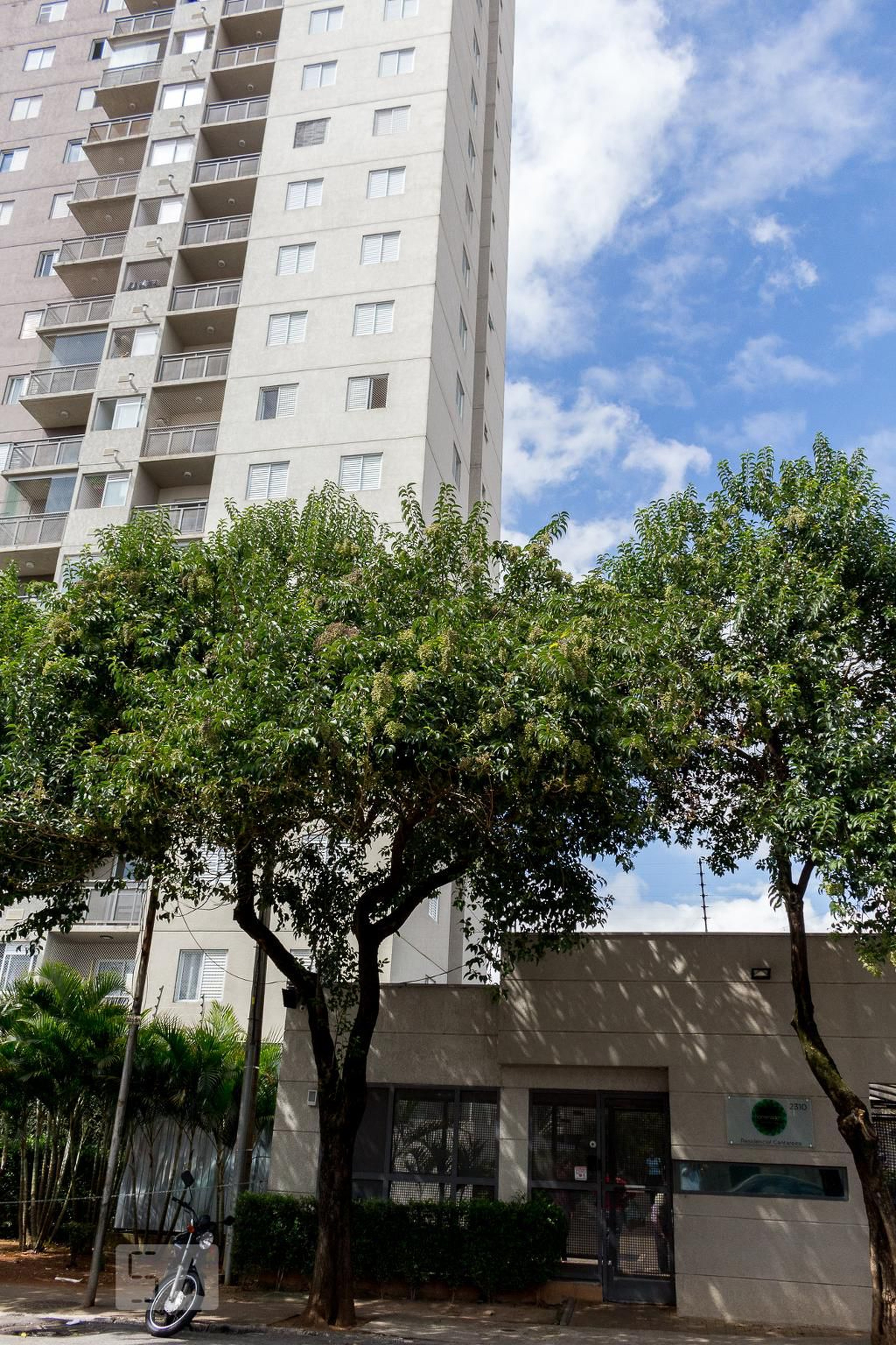 Fachada do Condomínio Condomínio Homenagem Jaçanã - Residencial Cantareira
