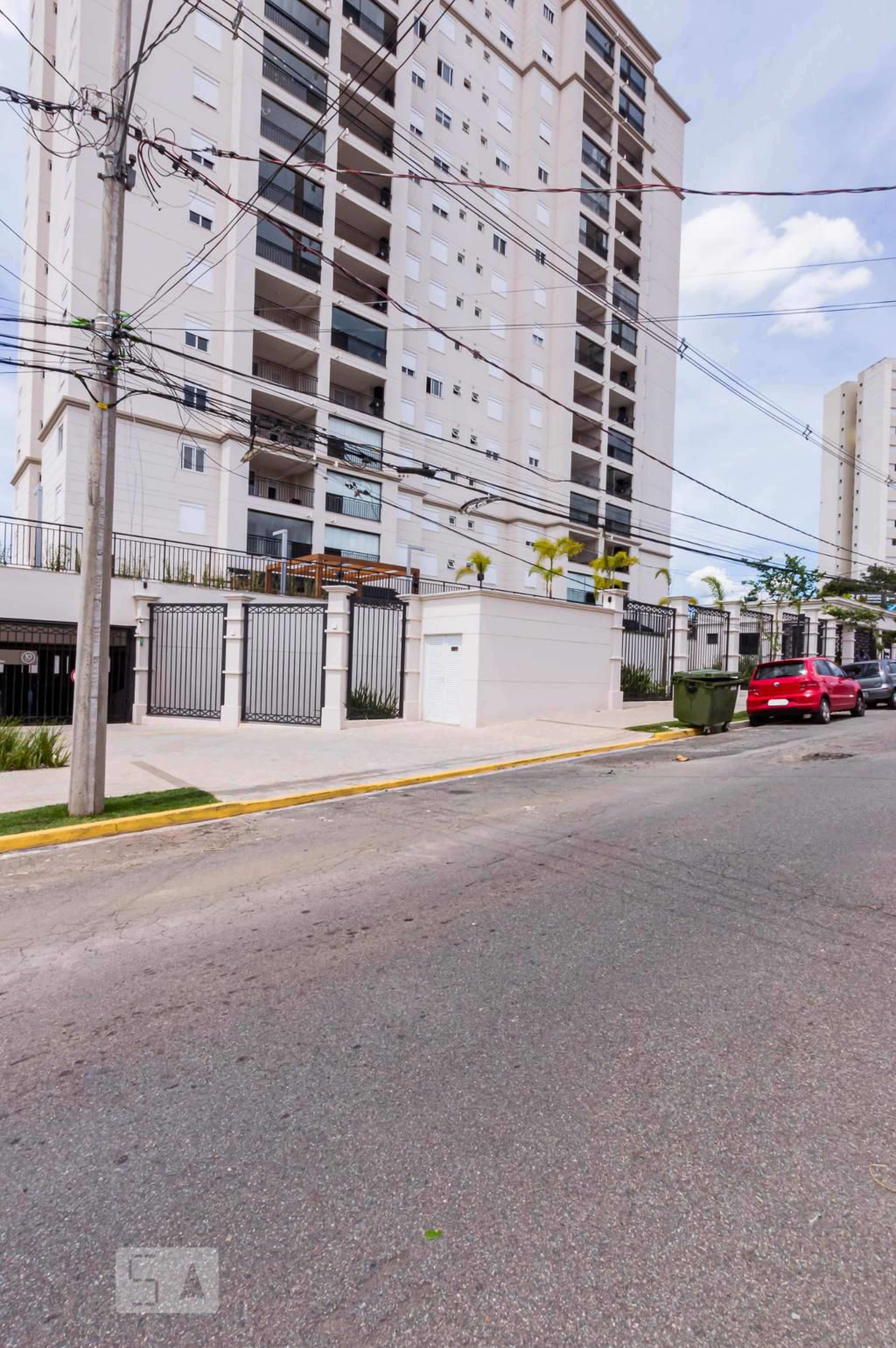 Fachada do Condomínio Condomínio Living Baroneza