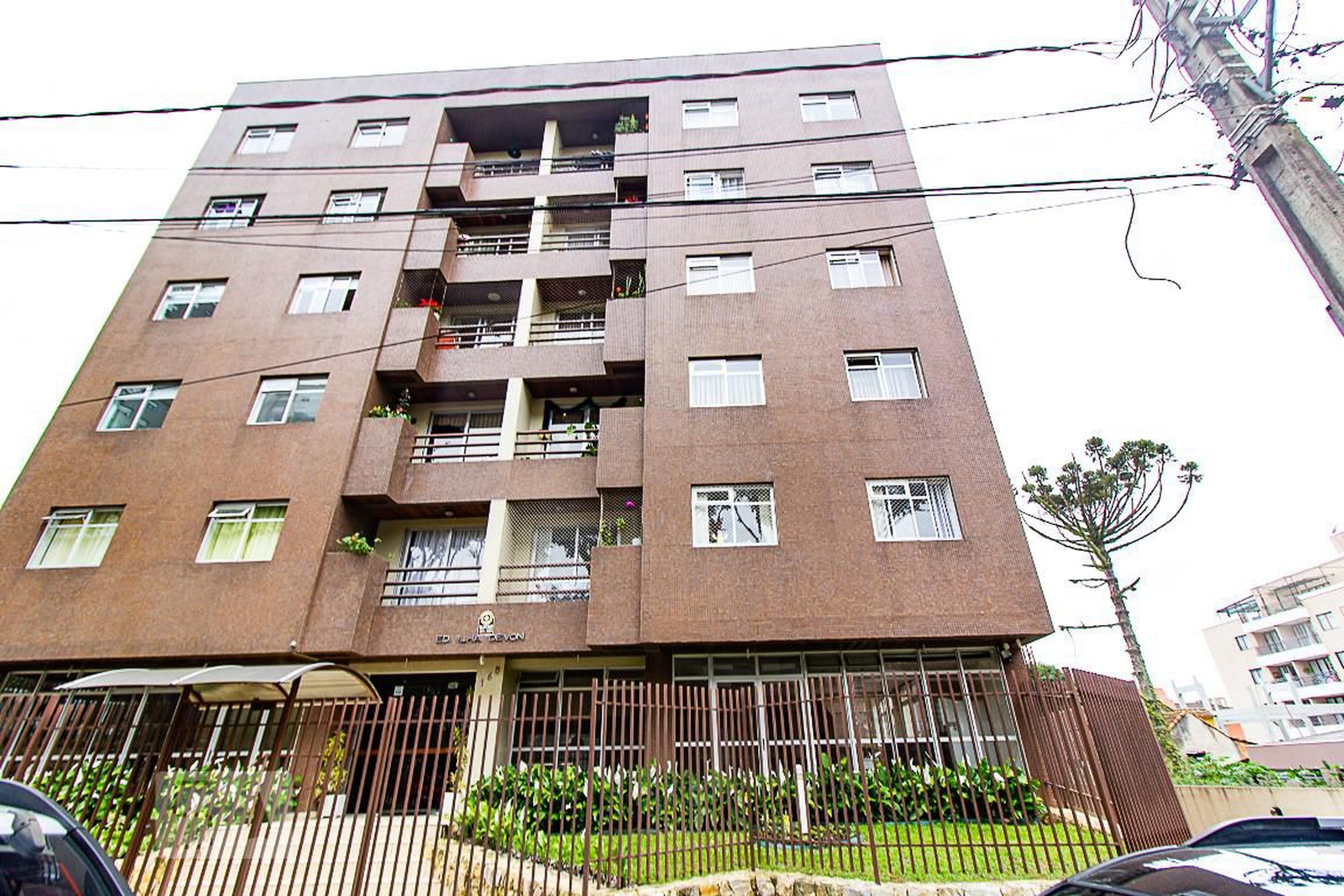 Fachada do Condomínio Edifício Ilha Devon