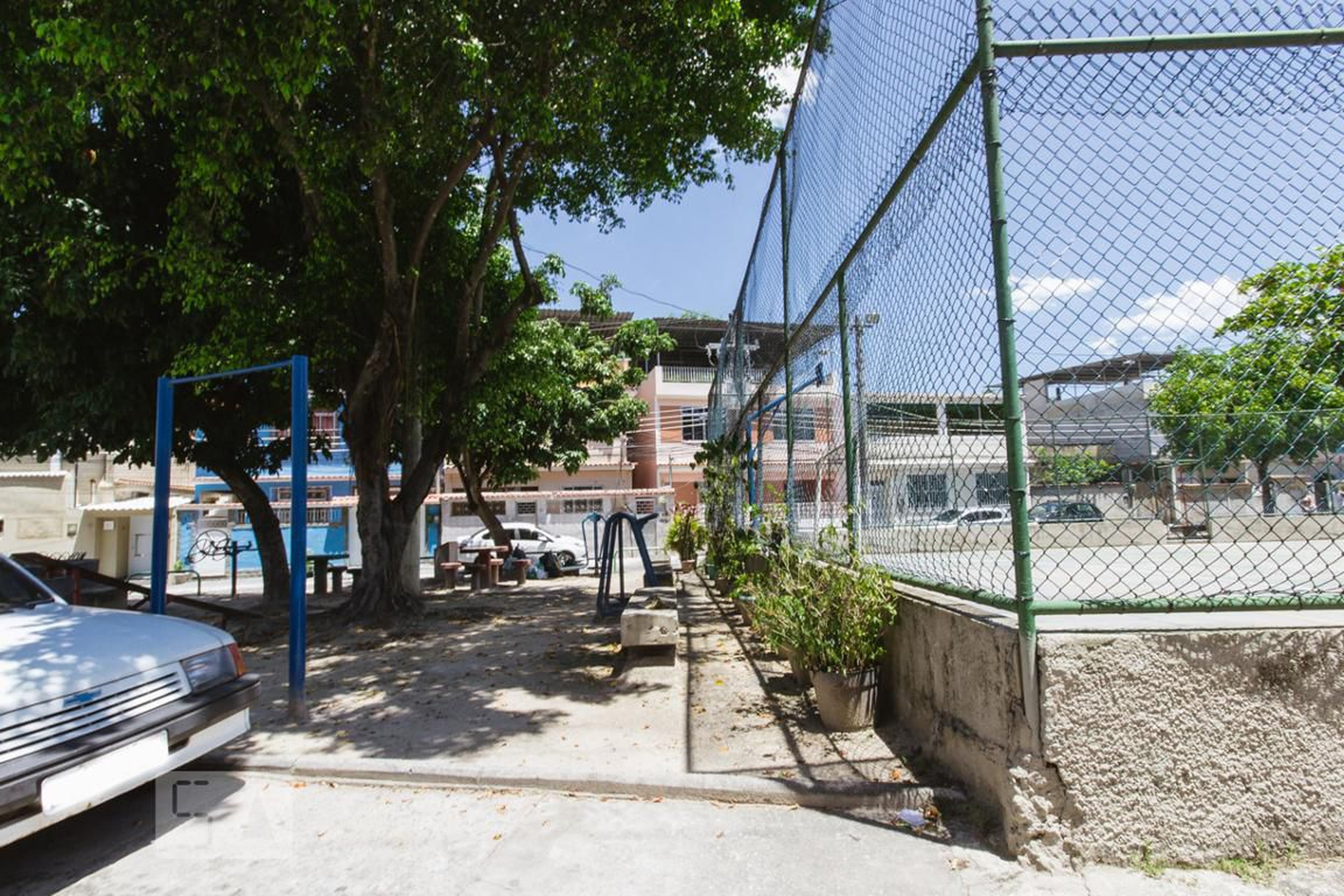 Condomínio - Residencial Remy