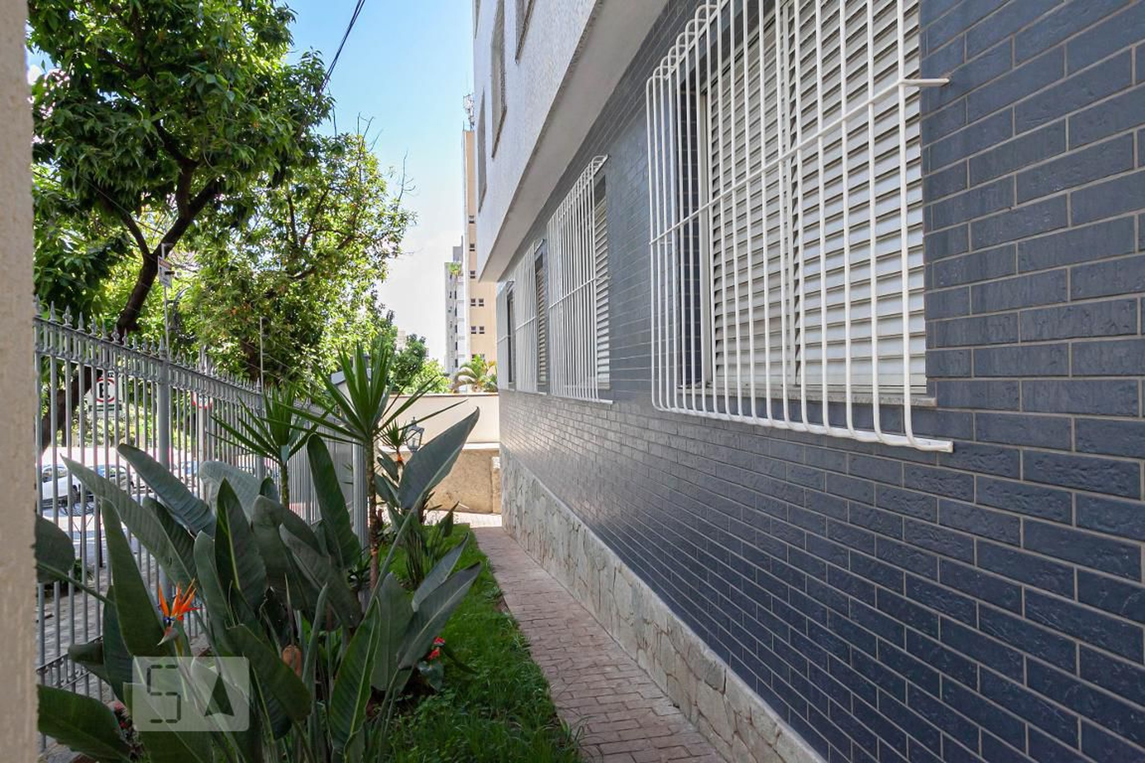 Fachada Condomínio em Rua Rio de Janeiro, 2617