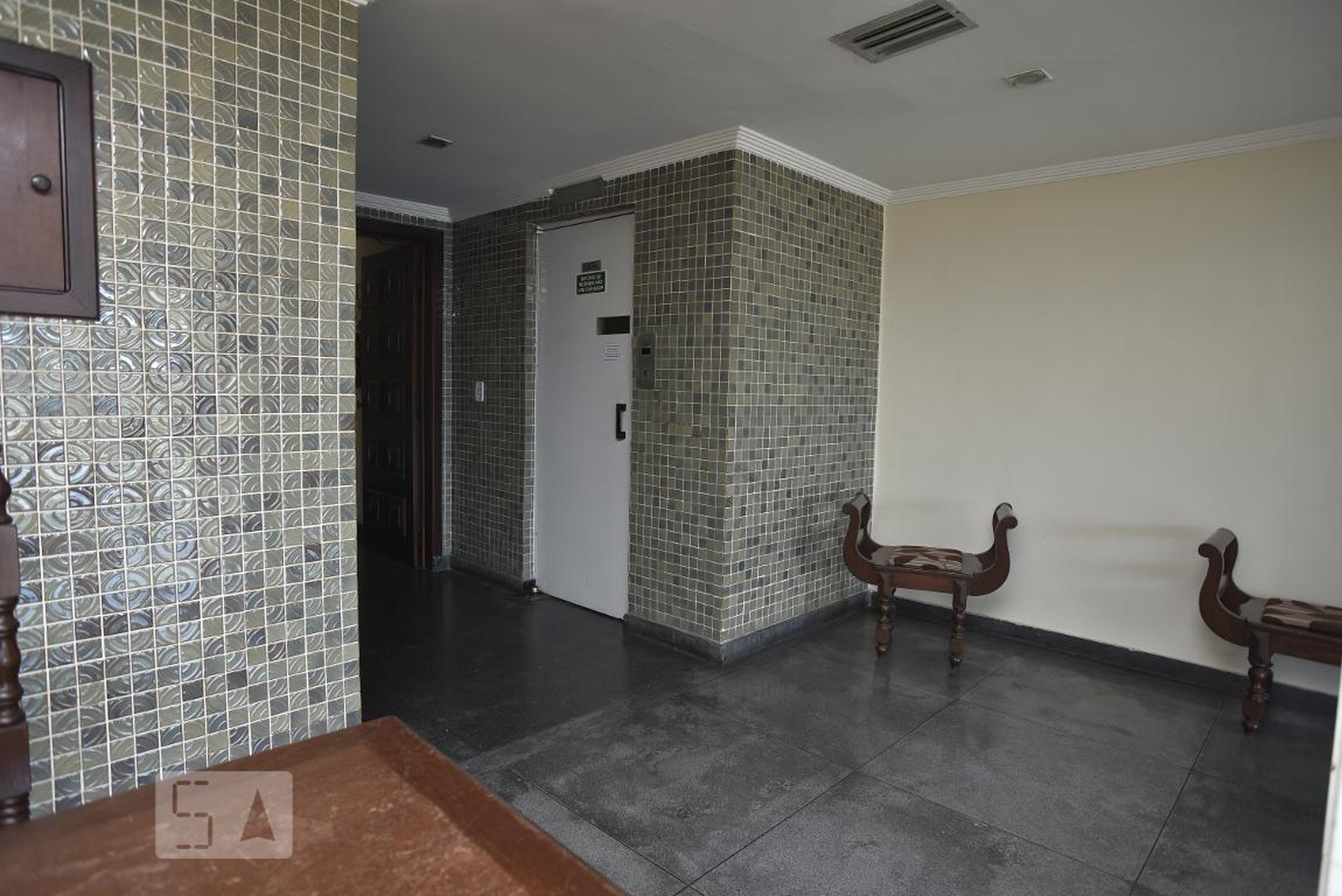 Hall de Entrada - Ilha Jurujuba e Brocoió