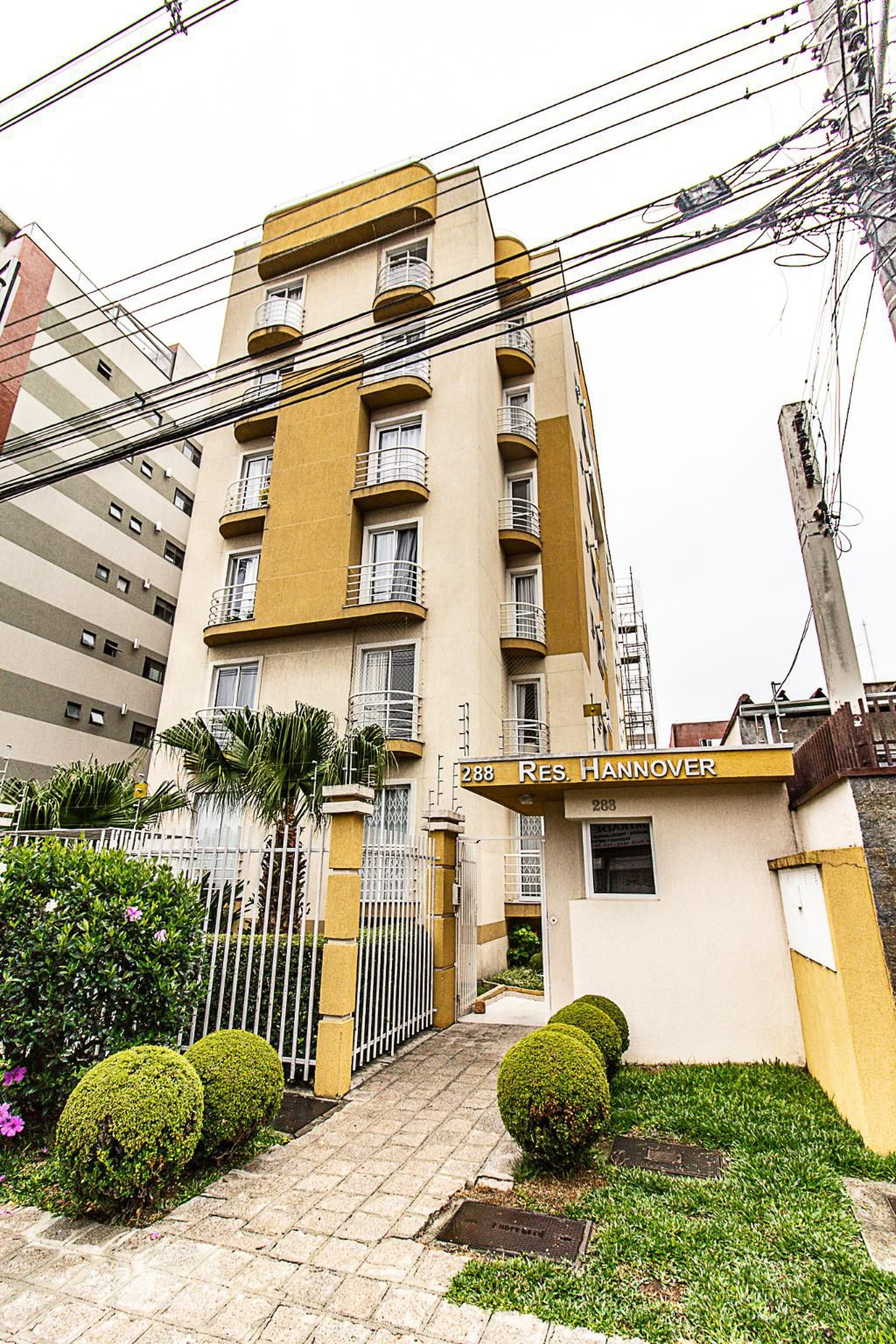 Fachada Condomínio em Rua Dom Pedro I, 288