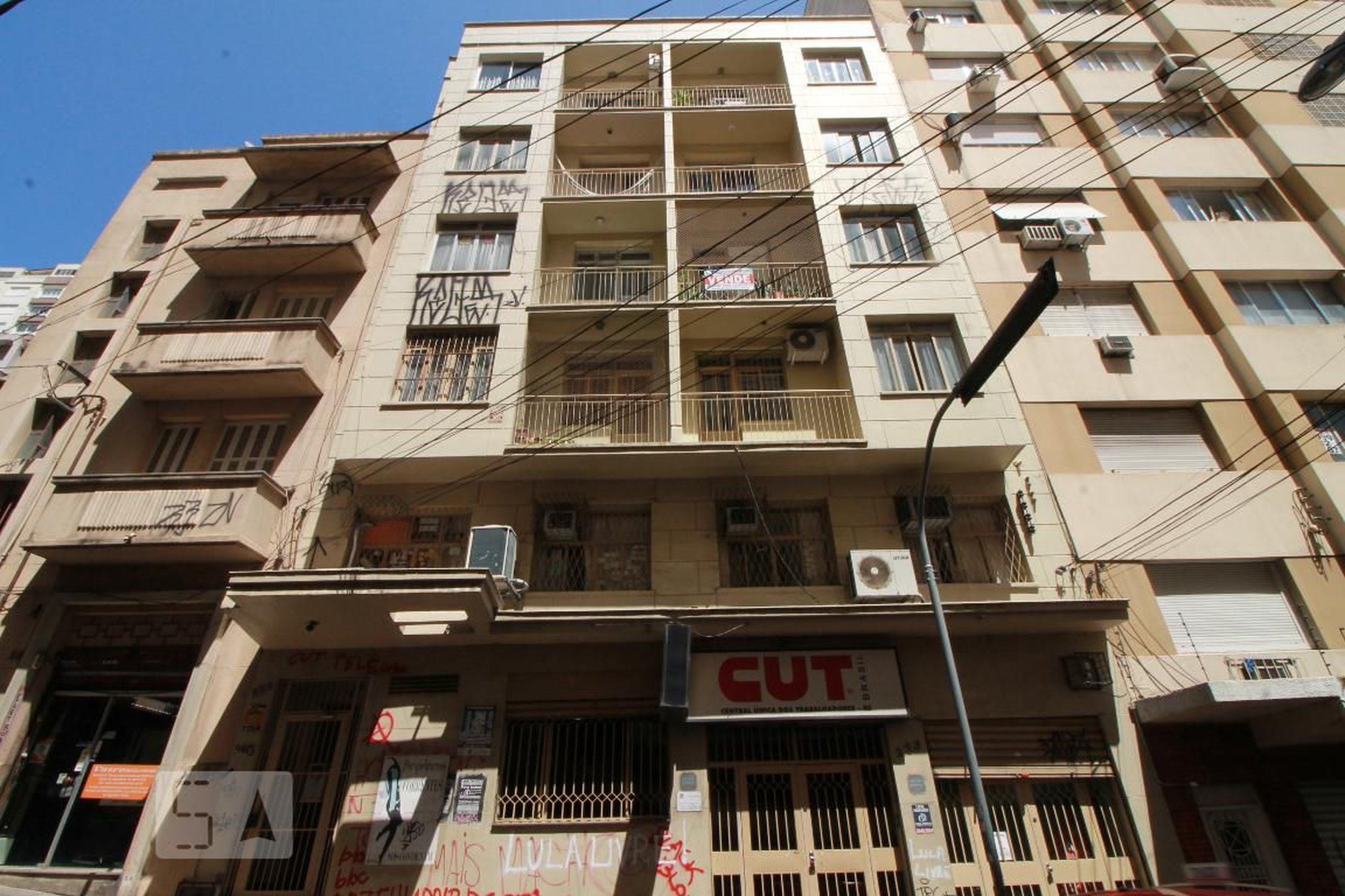 Fachada Condomínio em Rua Doutor Barros Cassal, 289