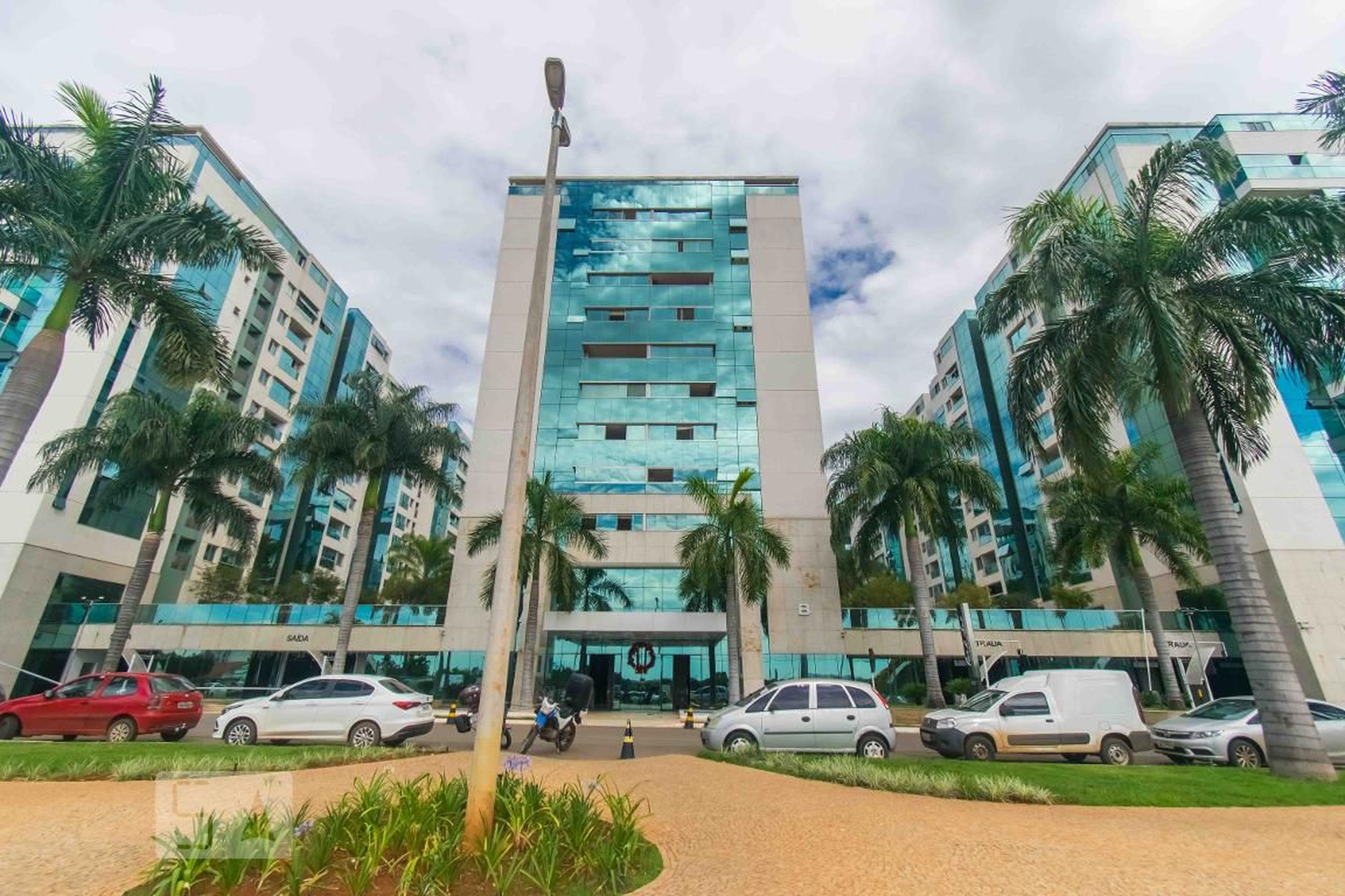 Fachada Condomínio em Sgcv, Lote 27/30