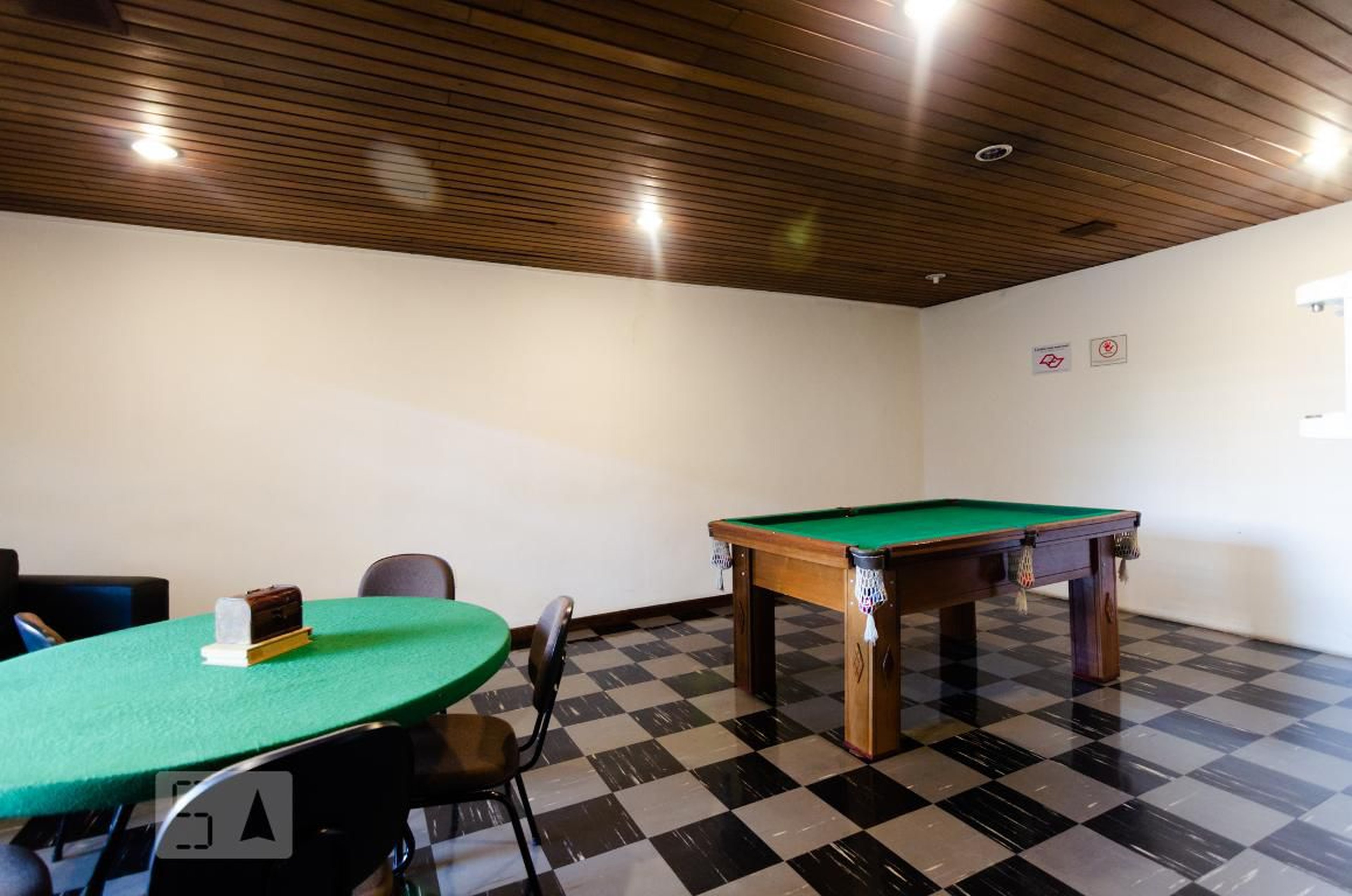 Salão de jogos - San Raphael